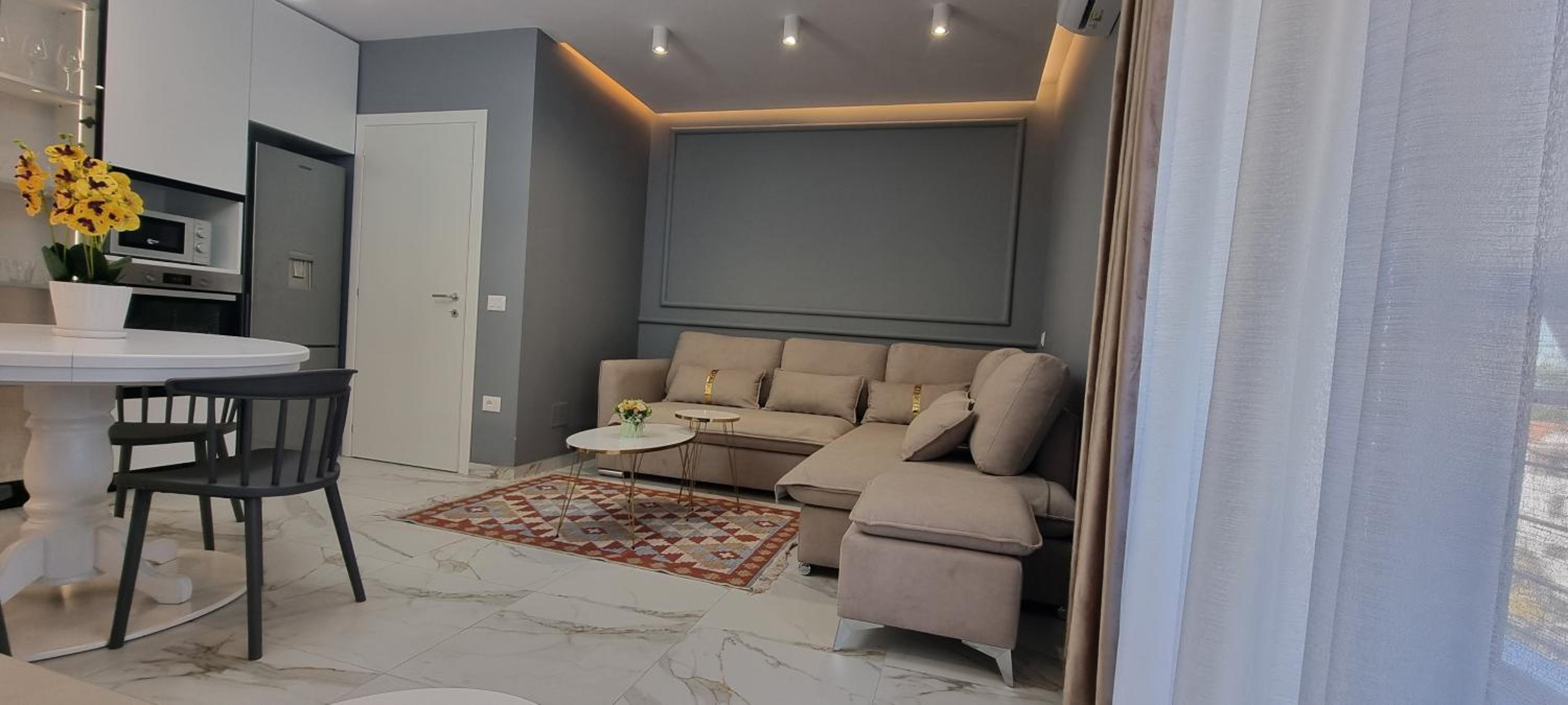 Center Dots Apartment Tirana