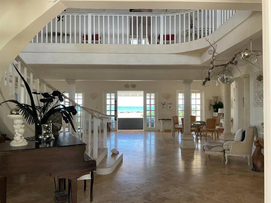 Larimar 6 Bed 6 bath Luxury Ocean Front Villa