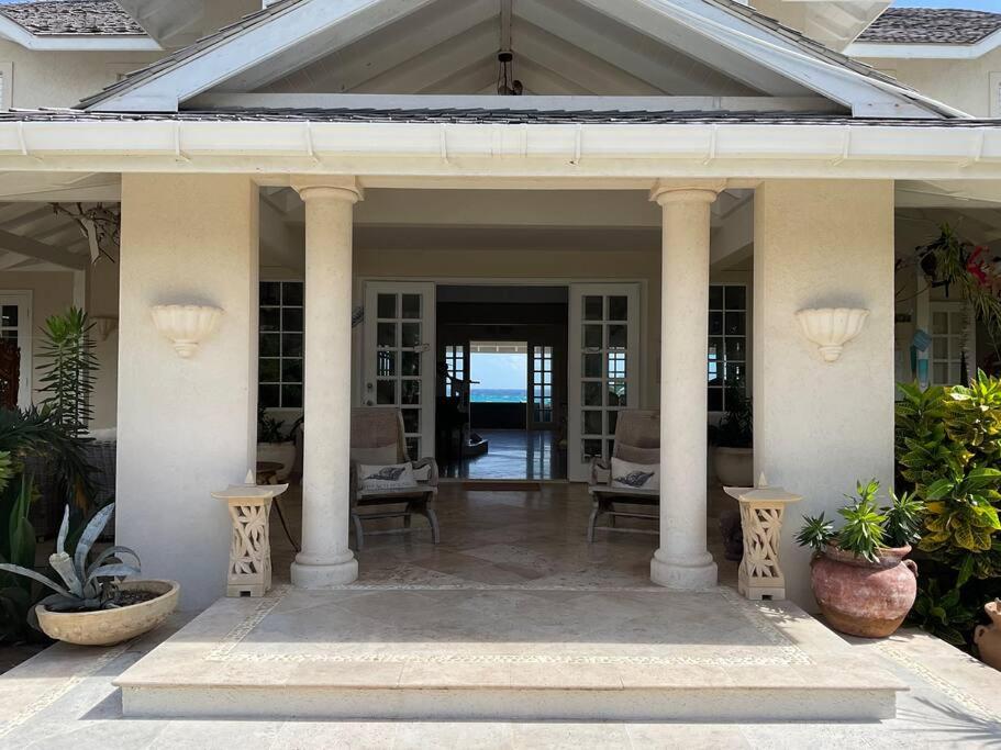 Larimar 6 Bed 6 bath Luxury Ocean Front Villa