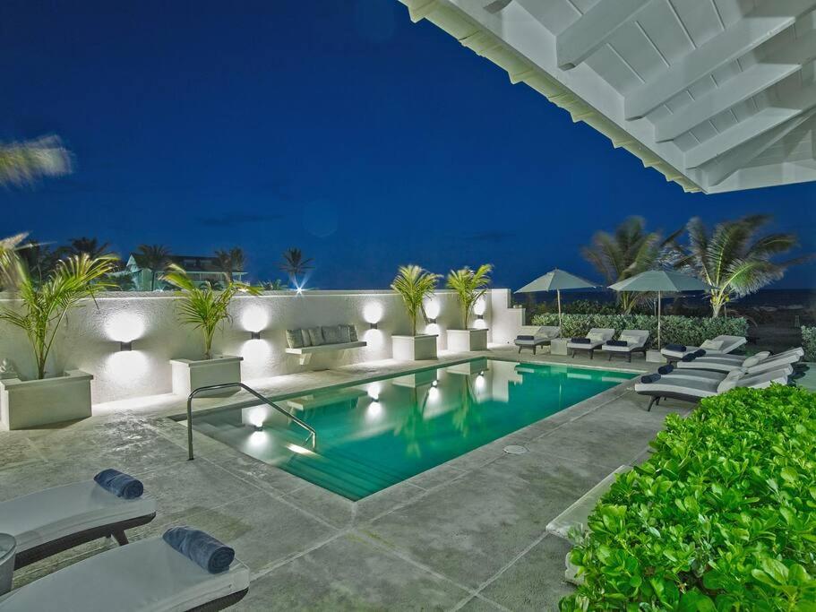 Larimar 6 Bed 6 bath Luxury Ocean Front Villa