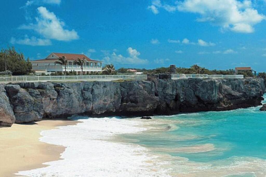 Larimar 6 Bed 6 bath Luxury Ocean Front Villa