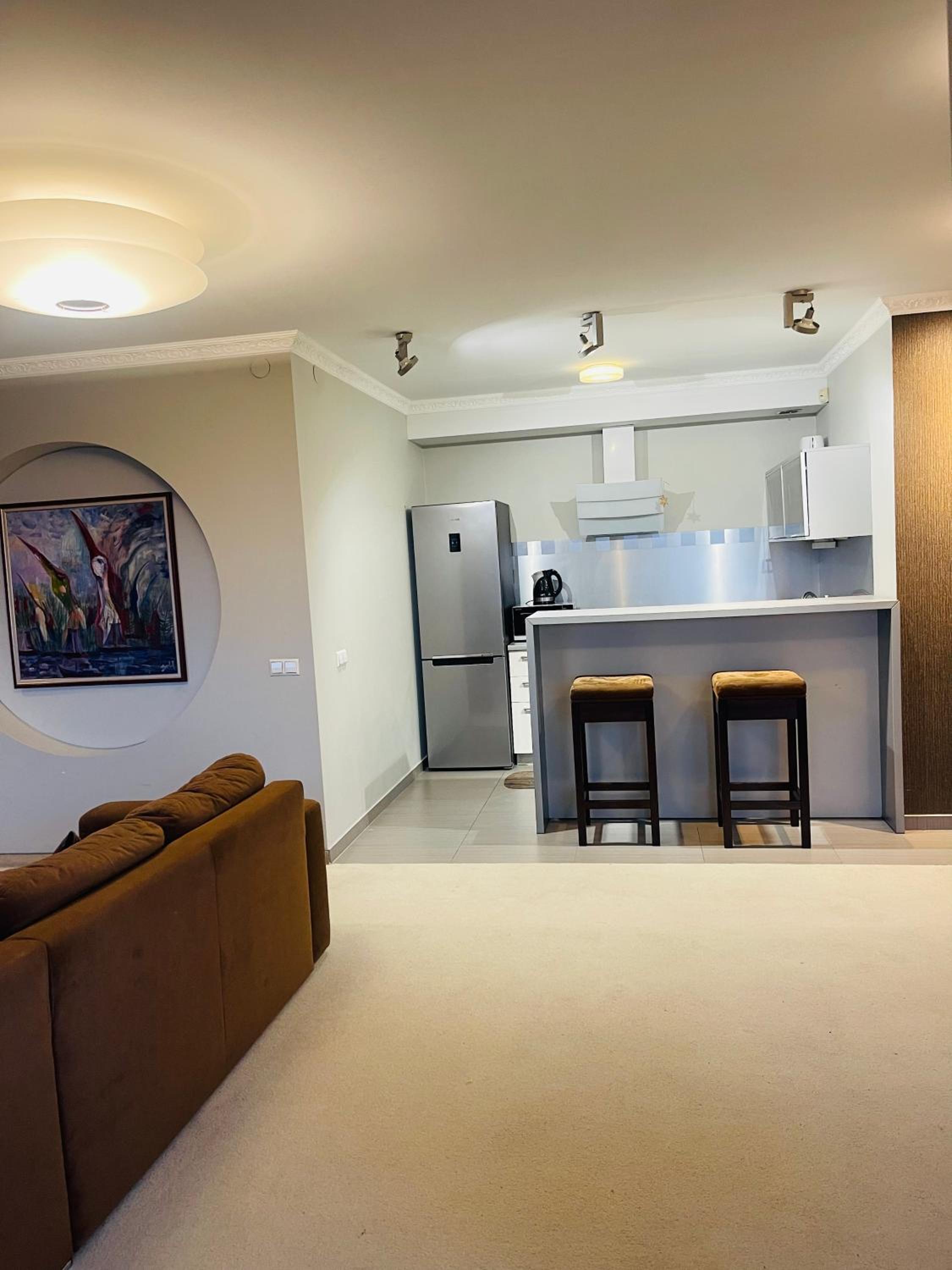 Panoramic city center apartment