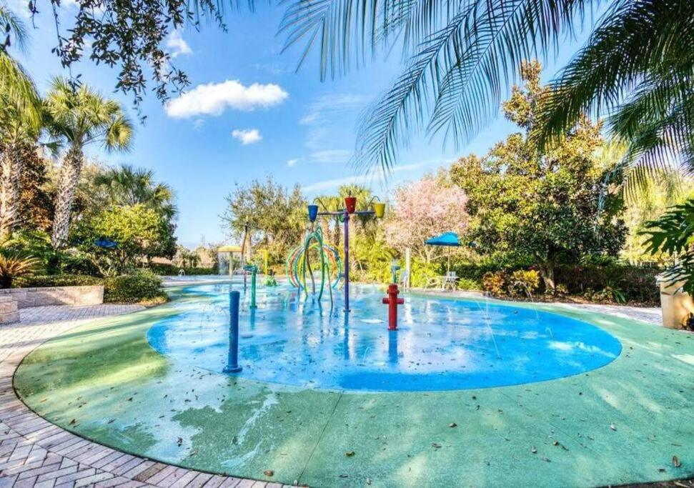 Gorgeous Bahama Bay Condo!