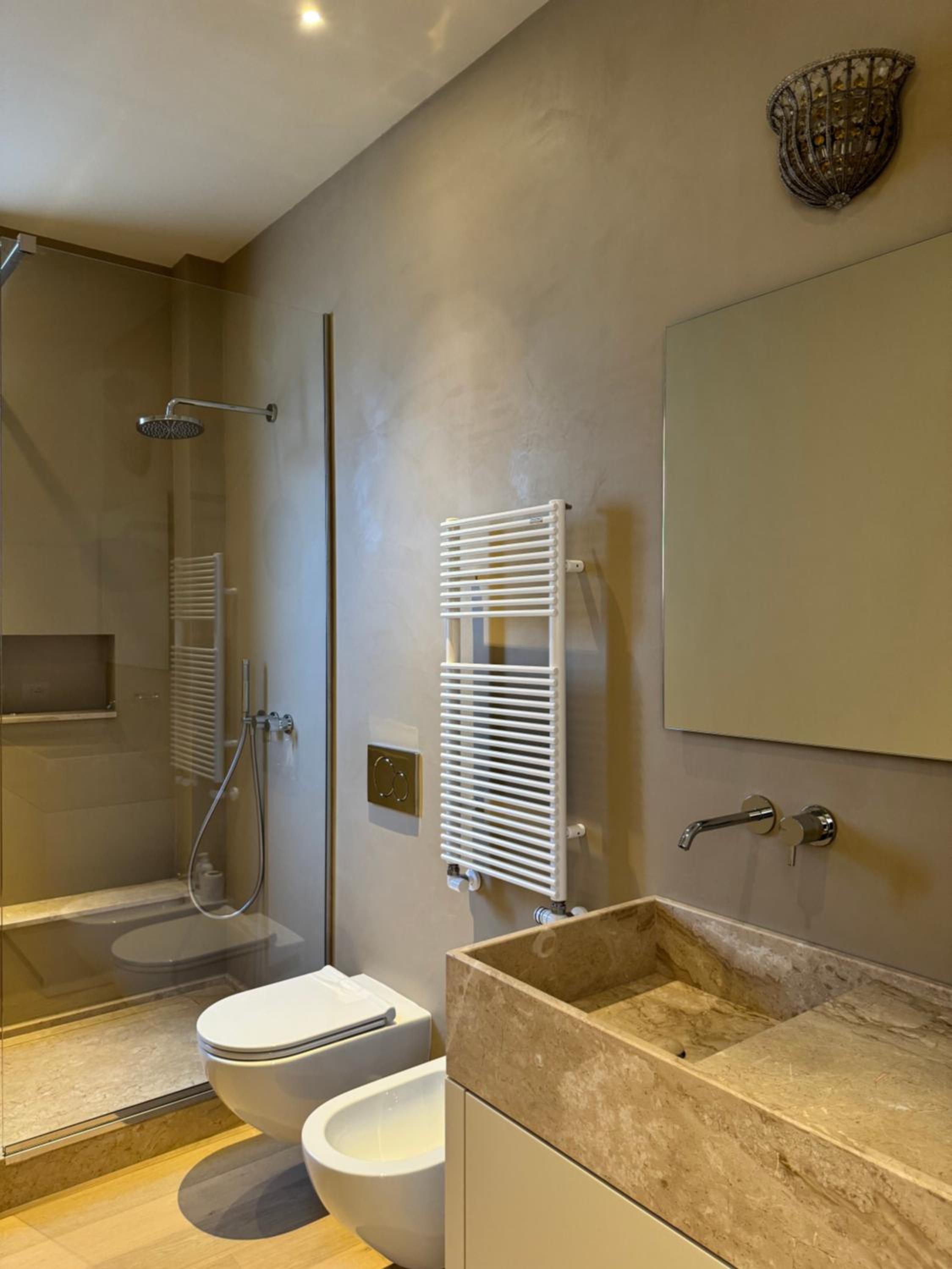 Elegante appartamento con terrazzo