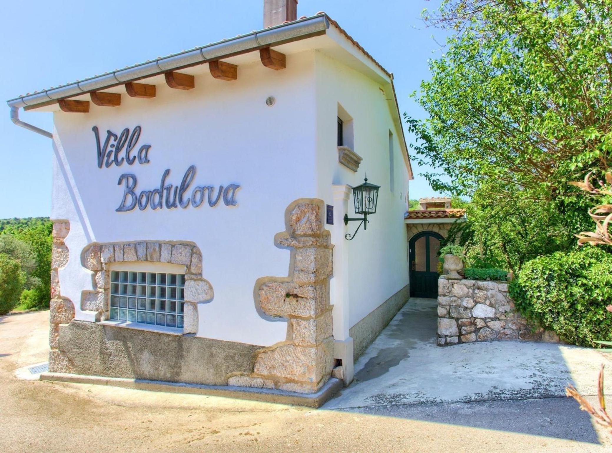 Tranquil Getaway Polje Villa with Pool view 4