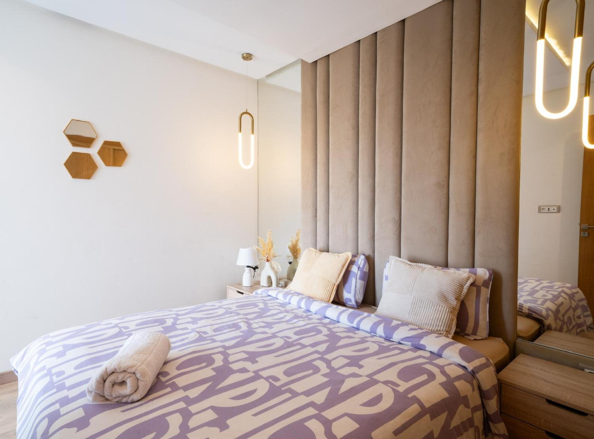 Two bedrooms sunny appartement in ain diab view 3