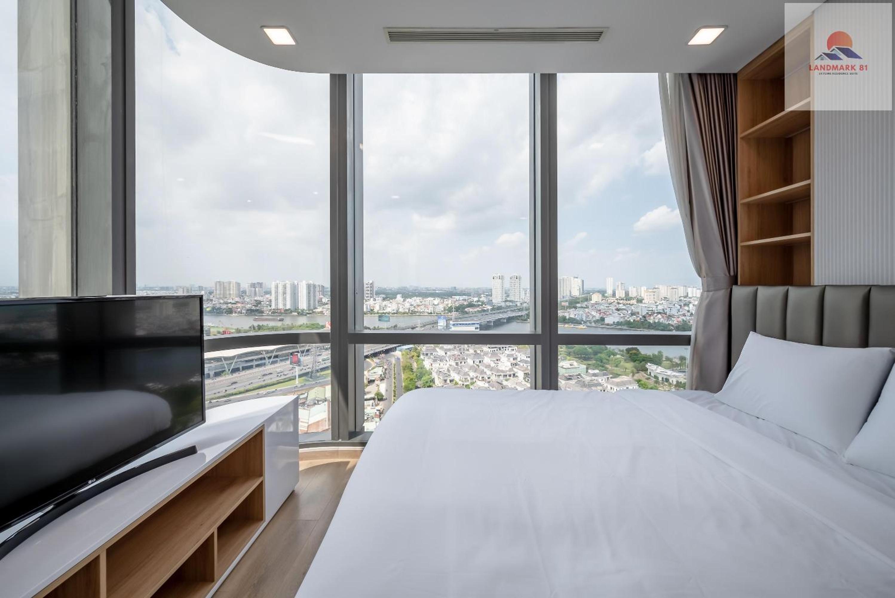 Landmark 81 Skyline Residence Suite