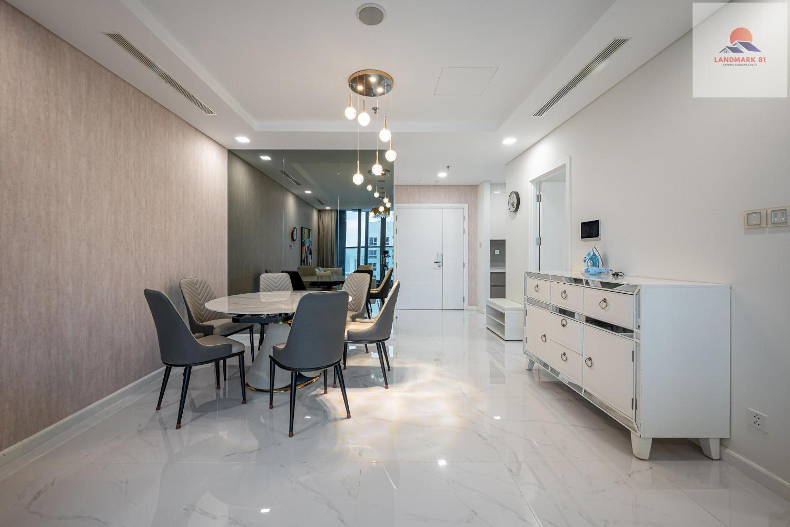 Landmark 81 Skyline Residence Suite