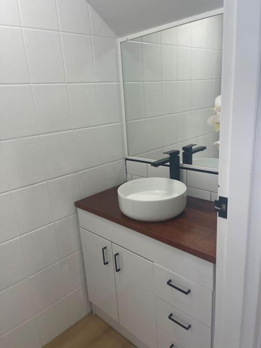 Surfers Paradise 3 Bed Apartment