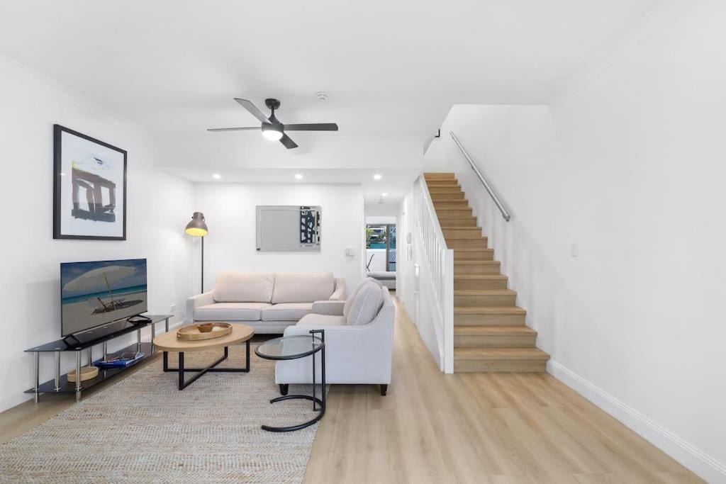 Surfers Paradise 3 Bed Apartment
