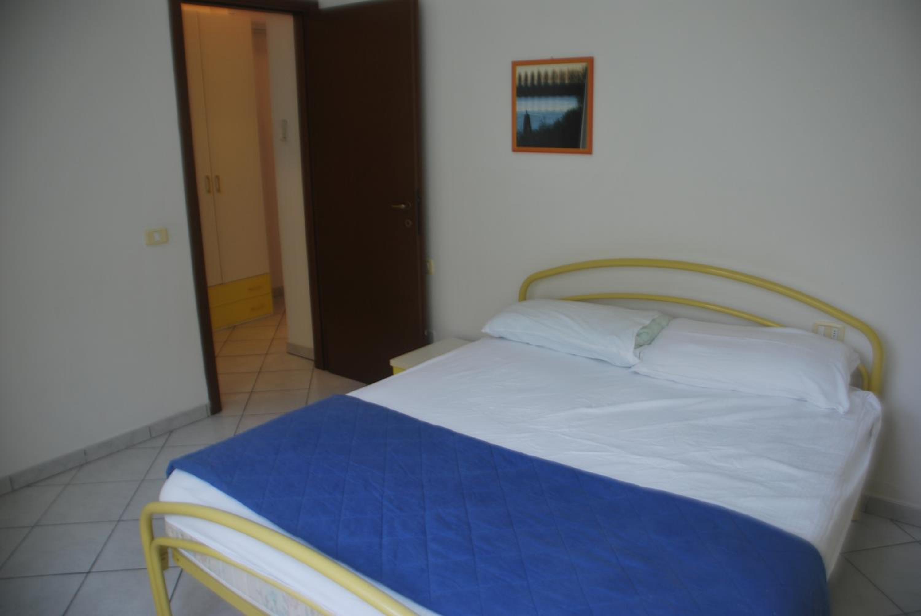 Rosolina cozy flat wth pool view 2