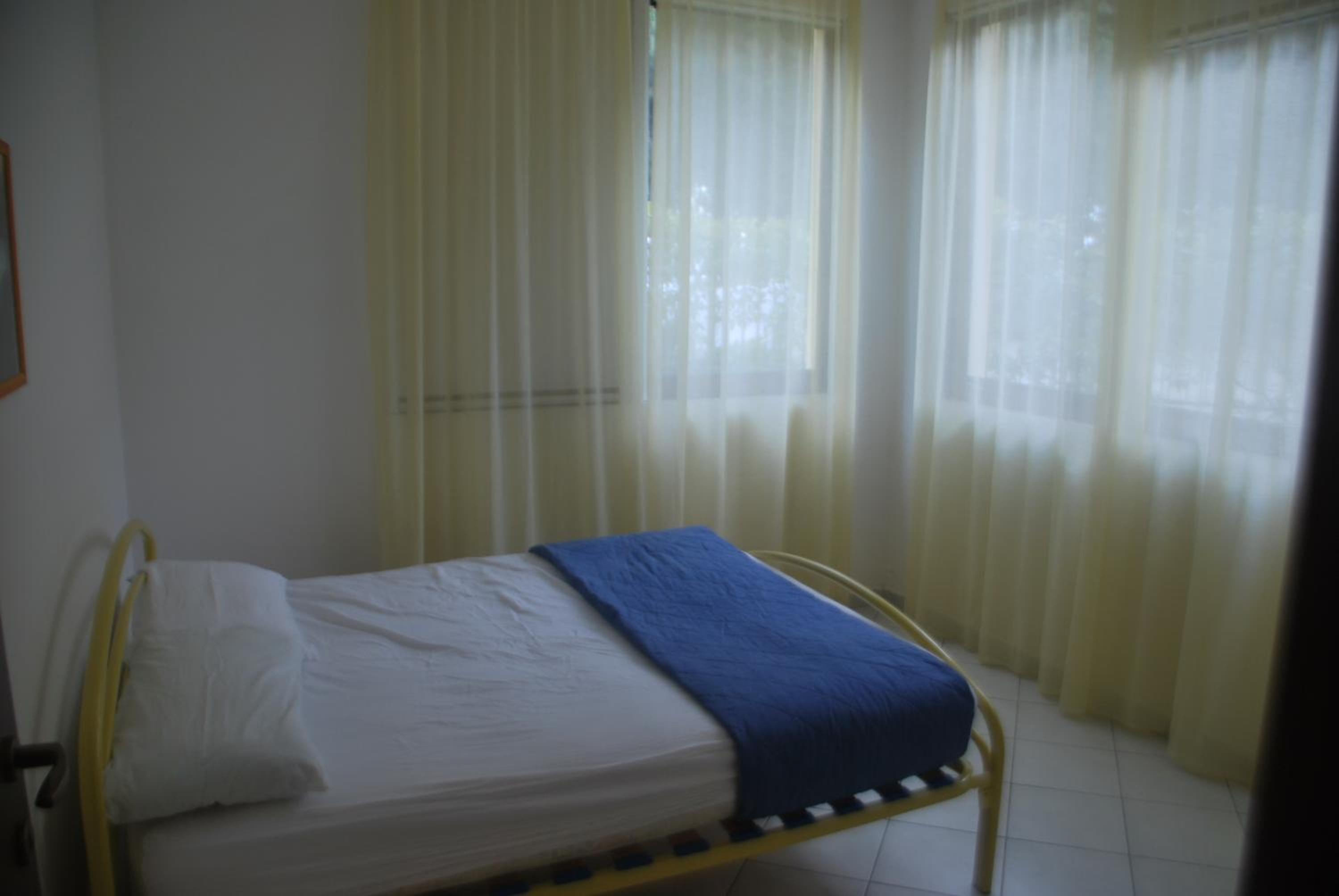 Rosolina cozy flat wth pool view 3