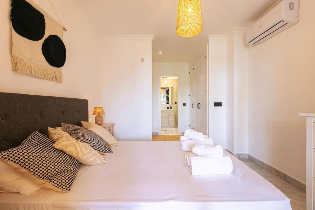 Spacious Apartment Near Puerto Banus