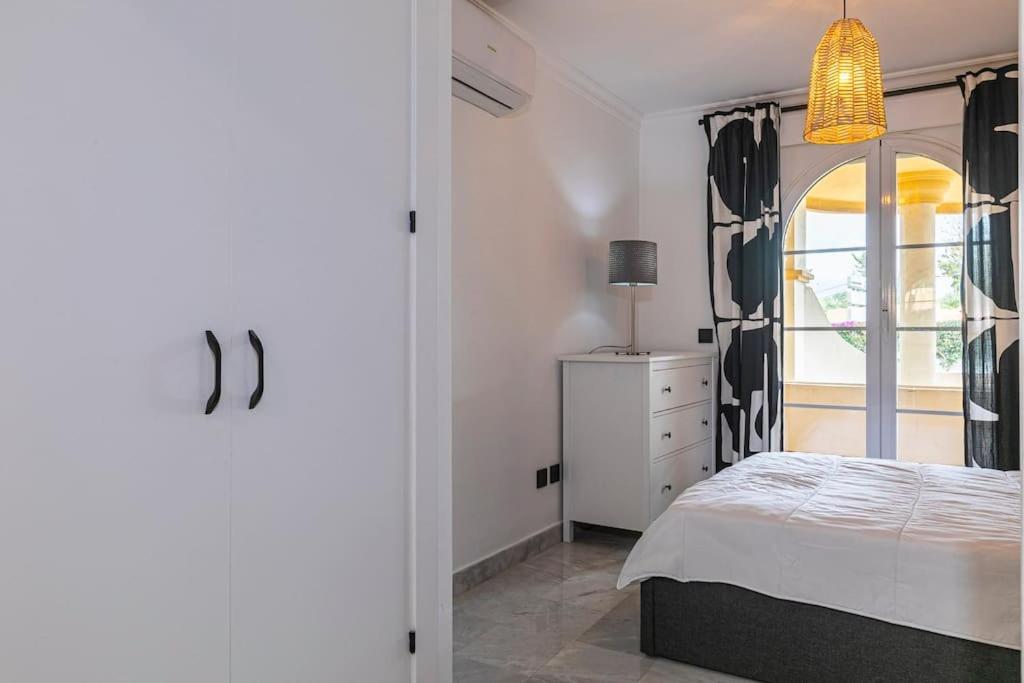 Spacious Apartment Near Puerto Banus