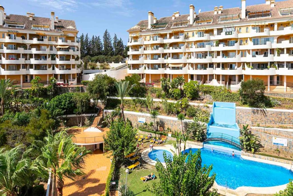 Spacious Apartment Near Puerto Banus