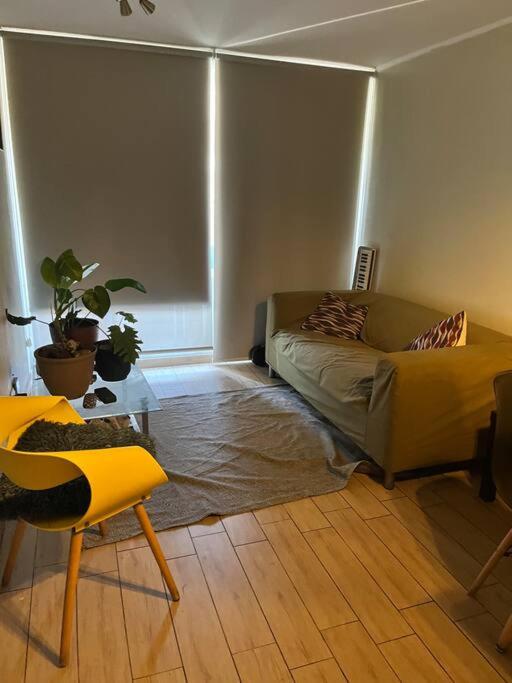 Exclusivo y amplio departamento 42 mts Stgo centro