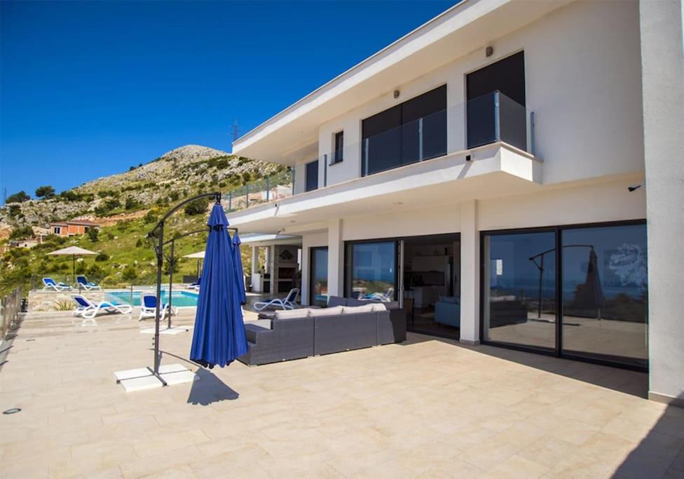 Villa Andrea with private pool near Dubrovnik