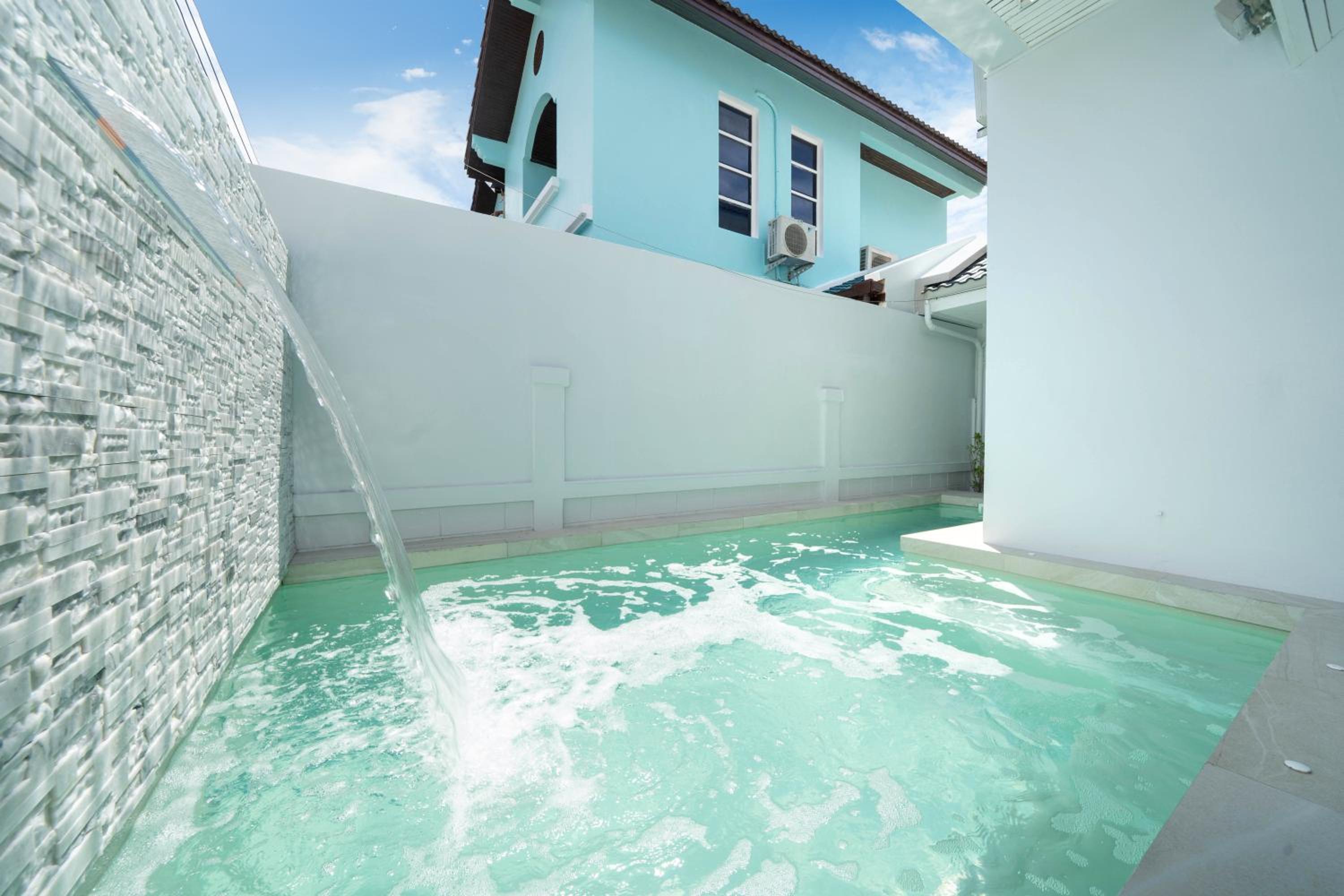 Bangla Patong Pool Villas with 4 Villas different designs choose fro, photo before Book