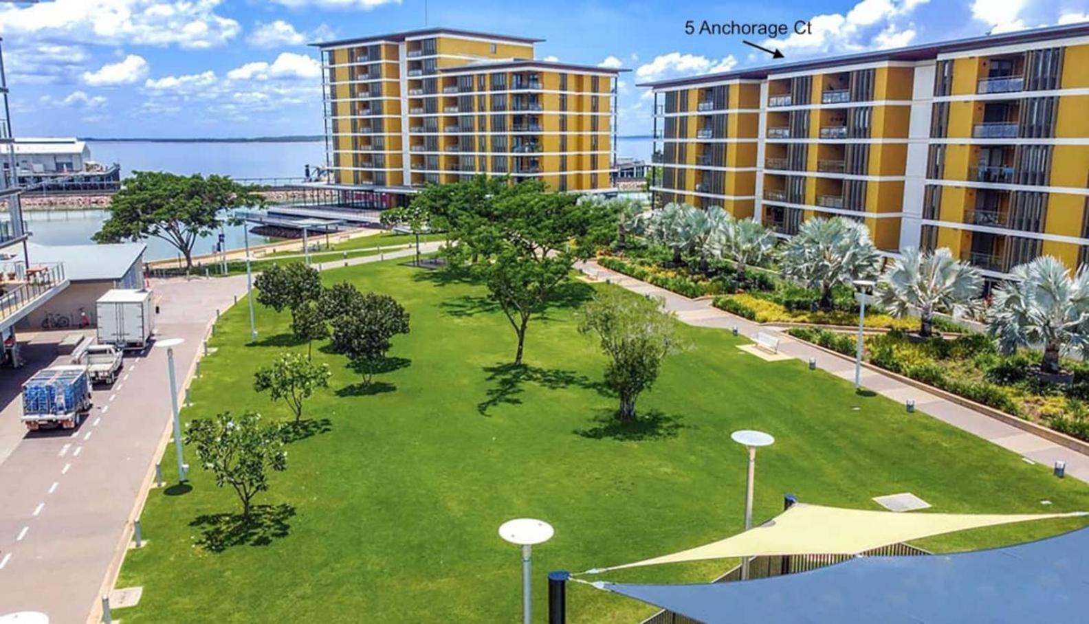 Waterfront Sunset Suite 1 Bed Apt, Sunset Views