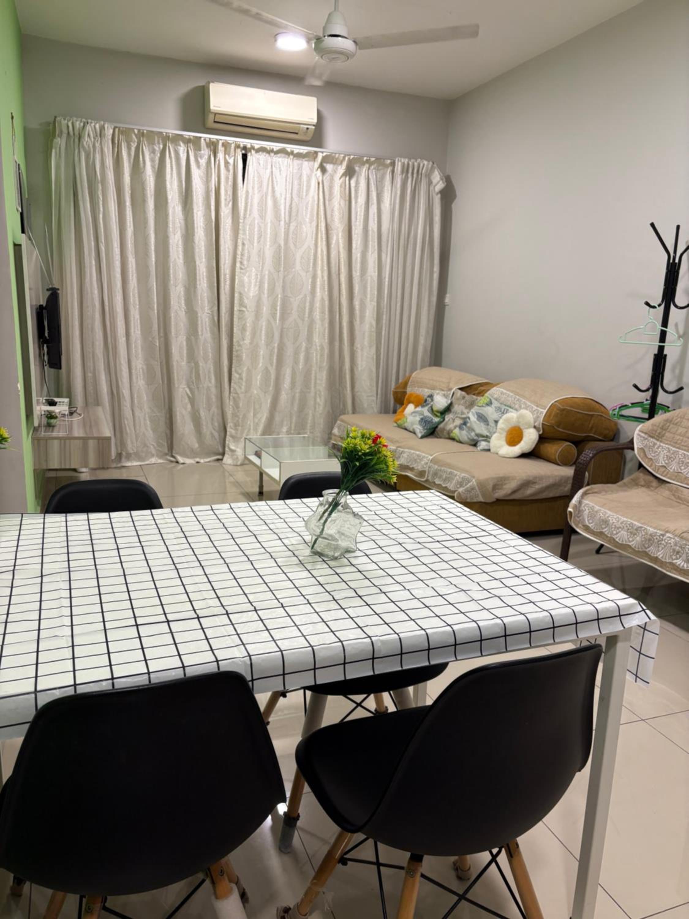 KIARA 3PAX 2BR KBtownRIVERVIEW,washer,WIFI photo 1