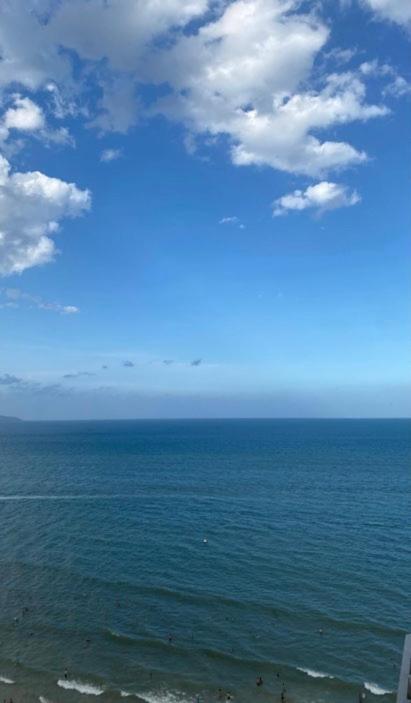 APTO ALTO PADRÃO 50m DA PRAIA, EM ITAPEMA