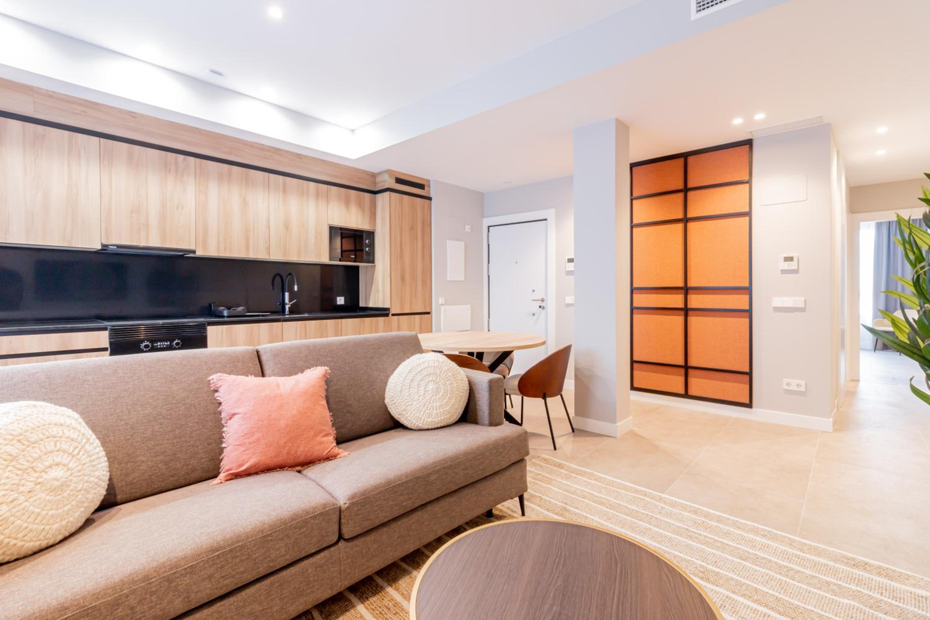 Home Art Apartments Bernabéu