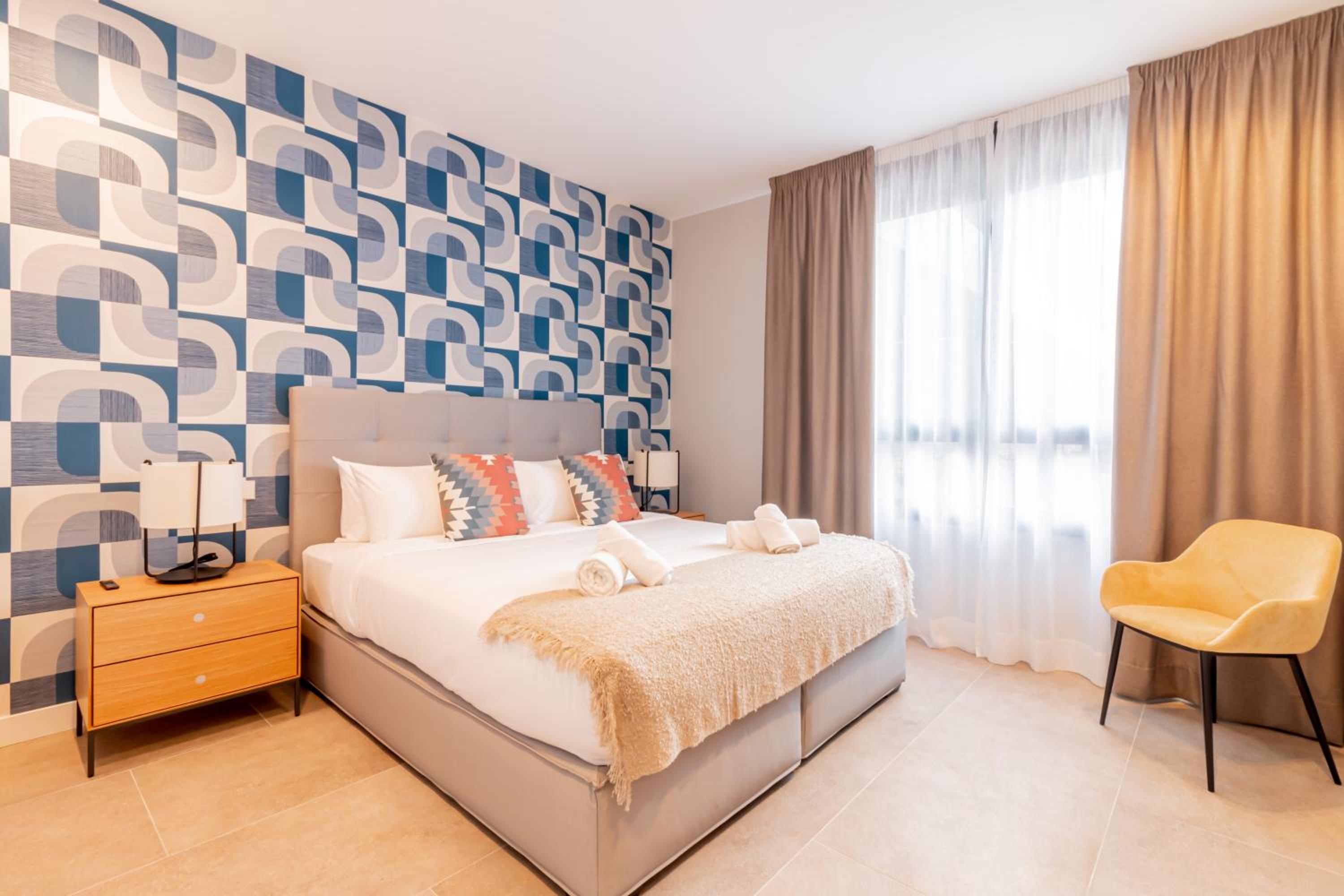 Home Art Apartments Bernabéu