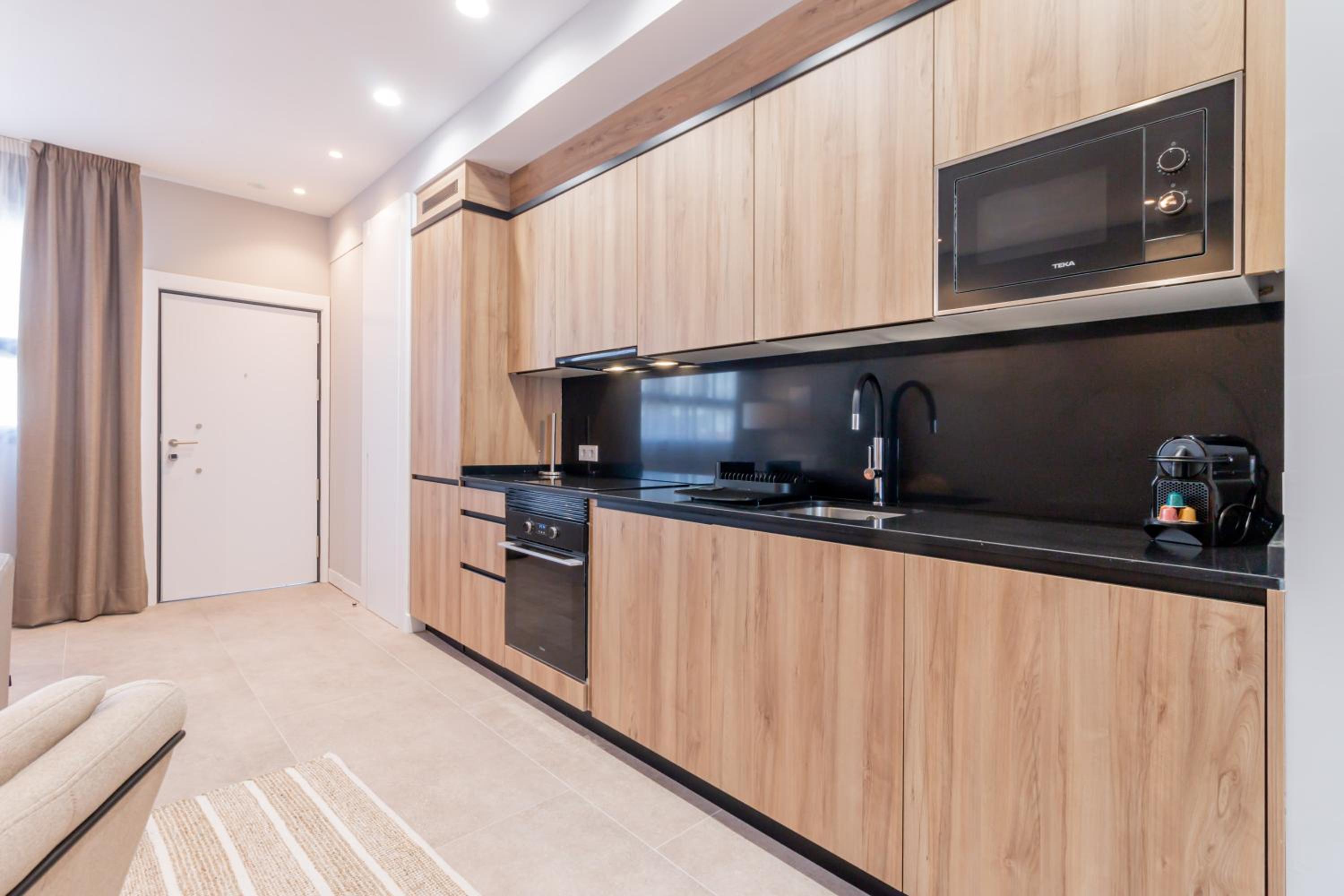 Home Art Apartments Bernabéu