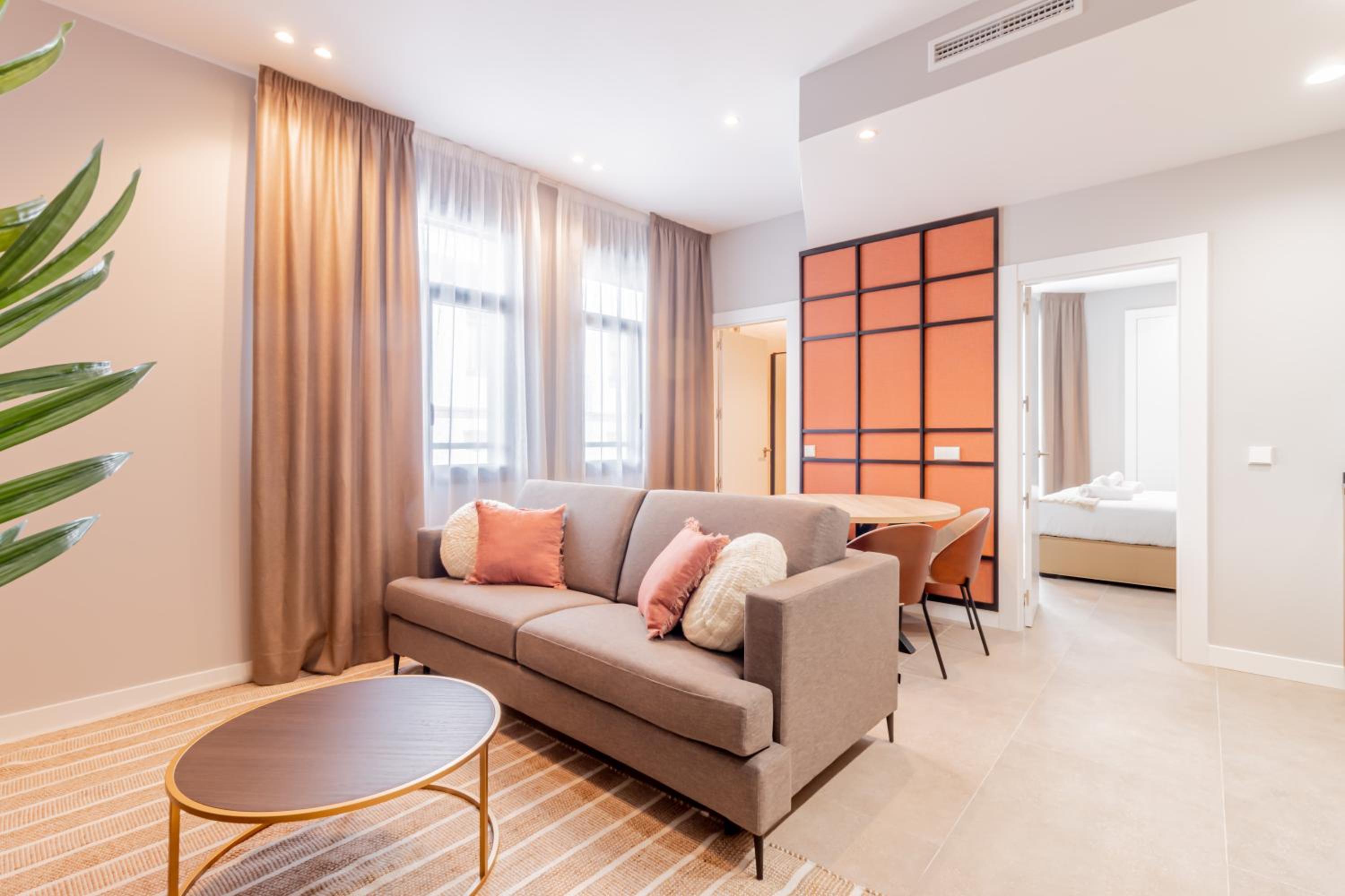 Home Art Apartments Bernabéu