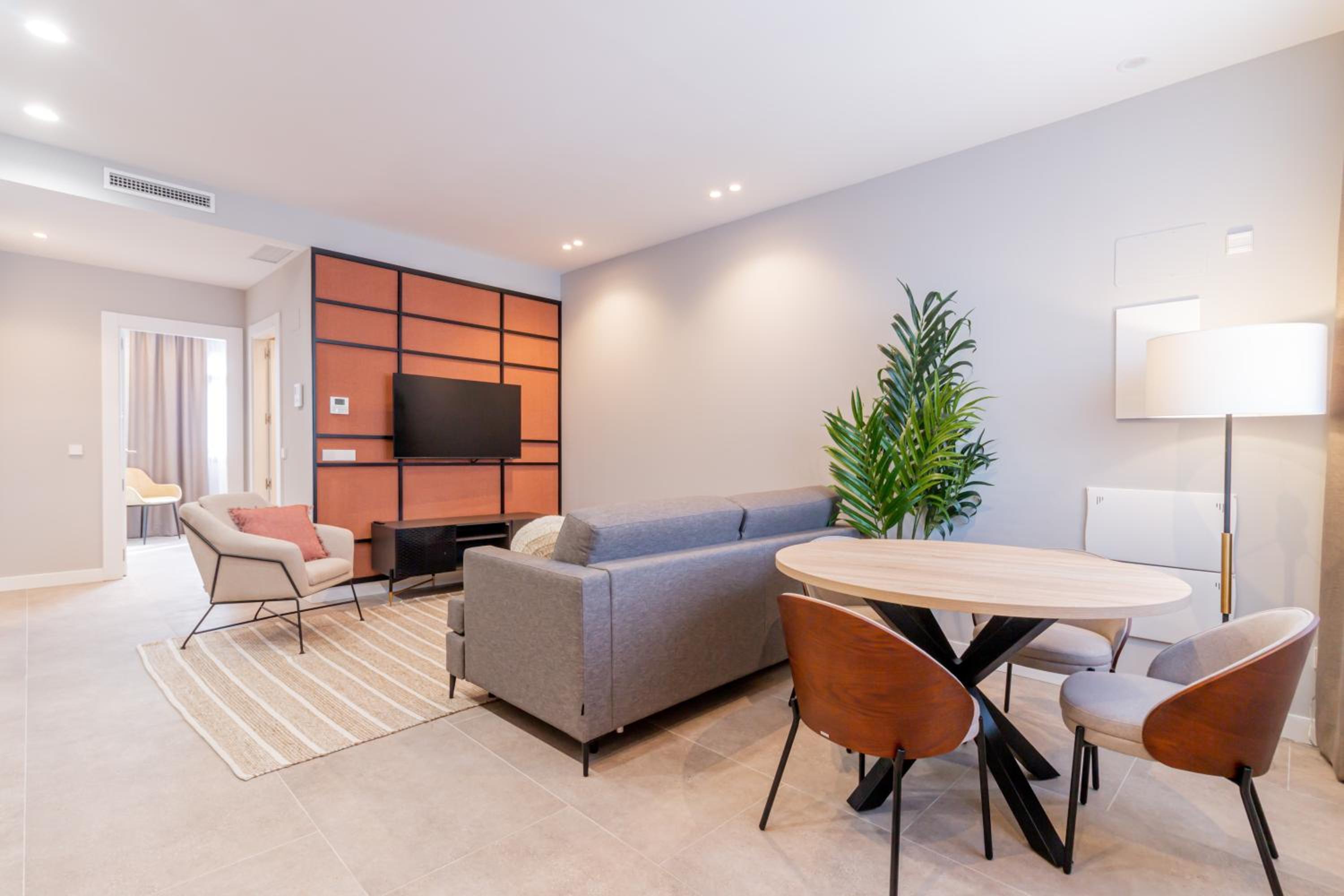 Home Art Apartments Bernabéu