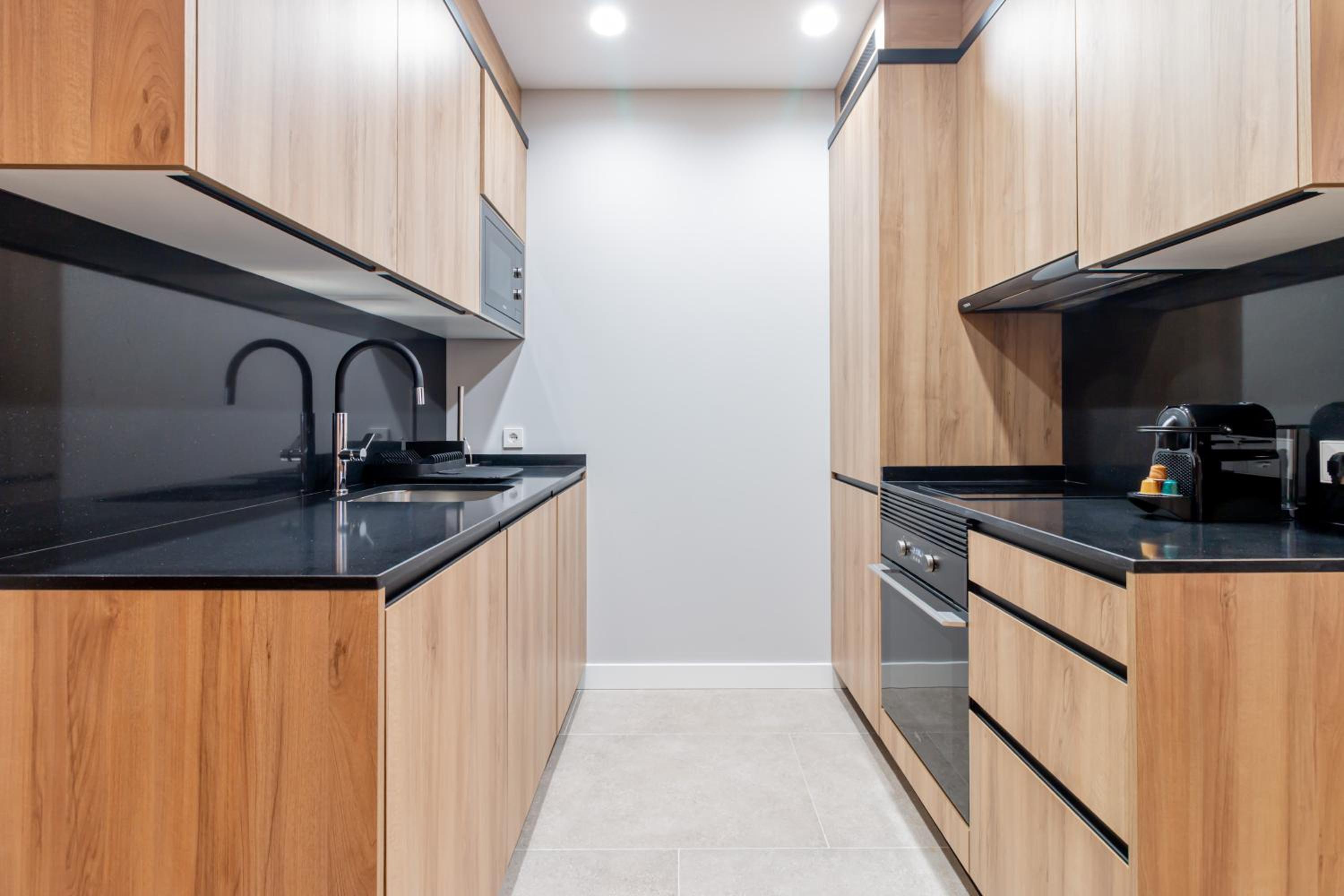 Home Art Apartments Bernabéu