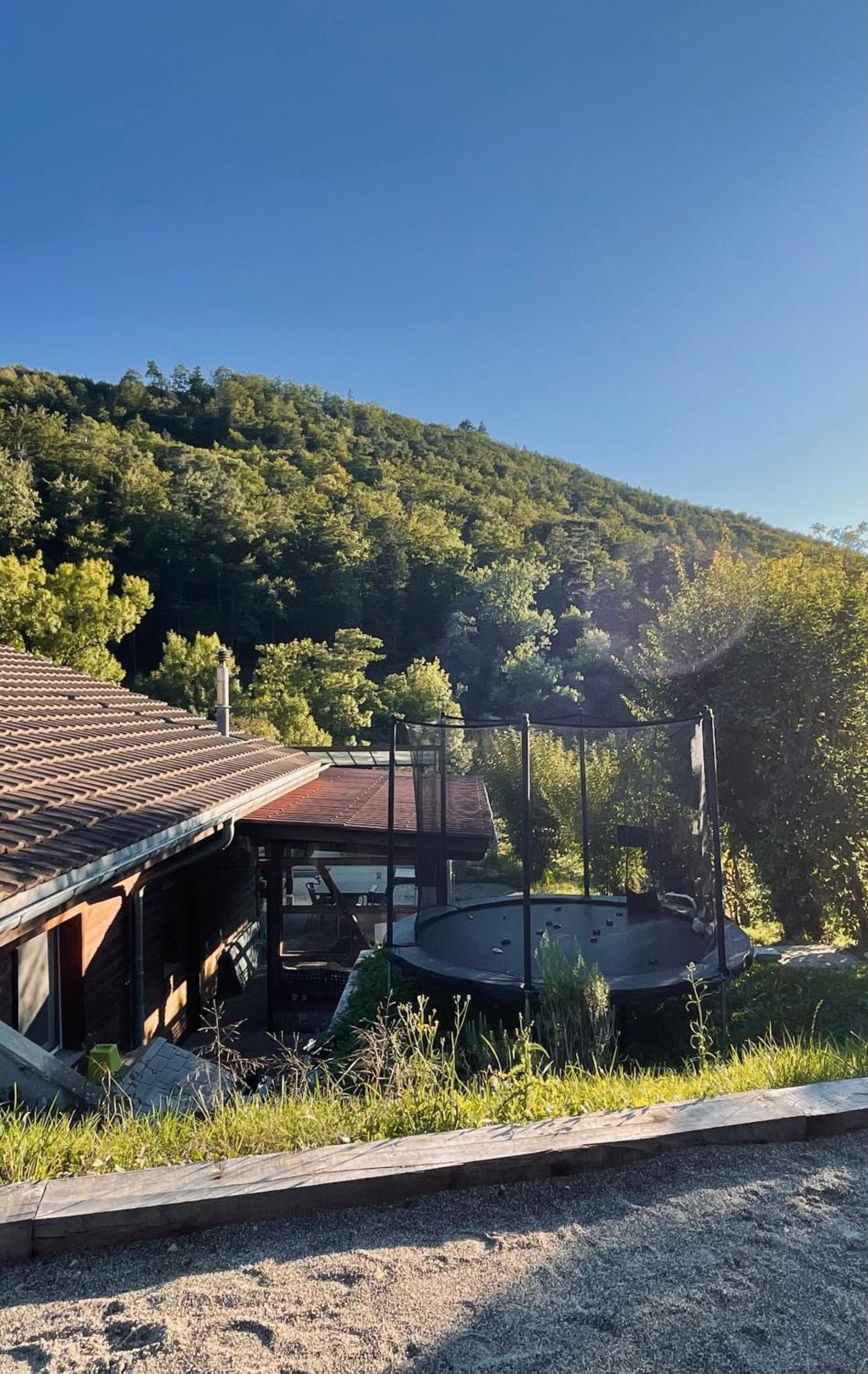 Spacious Family Home - Train Access, Swim Spa, Veranda, Pétanque, Perfect Base