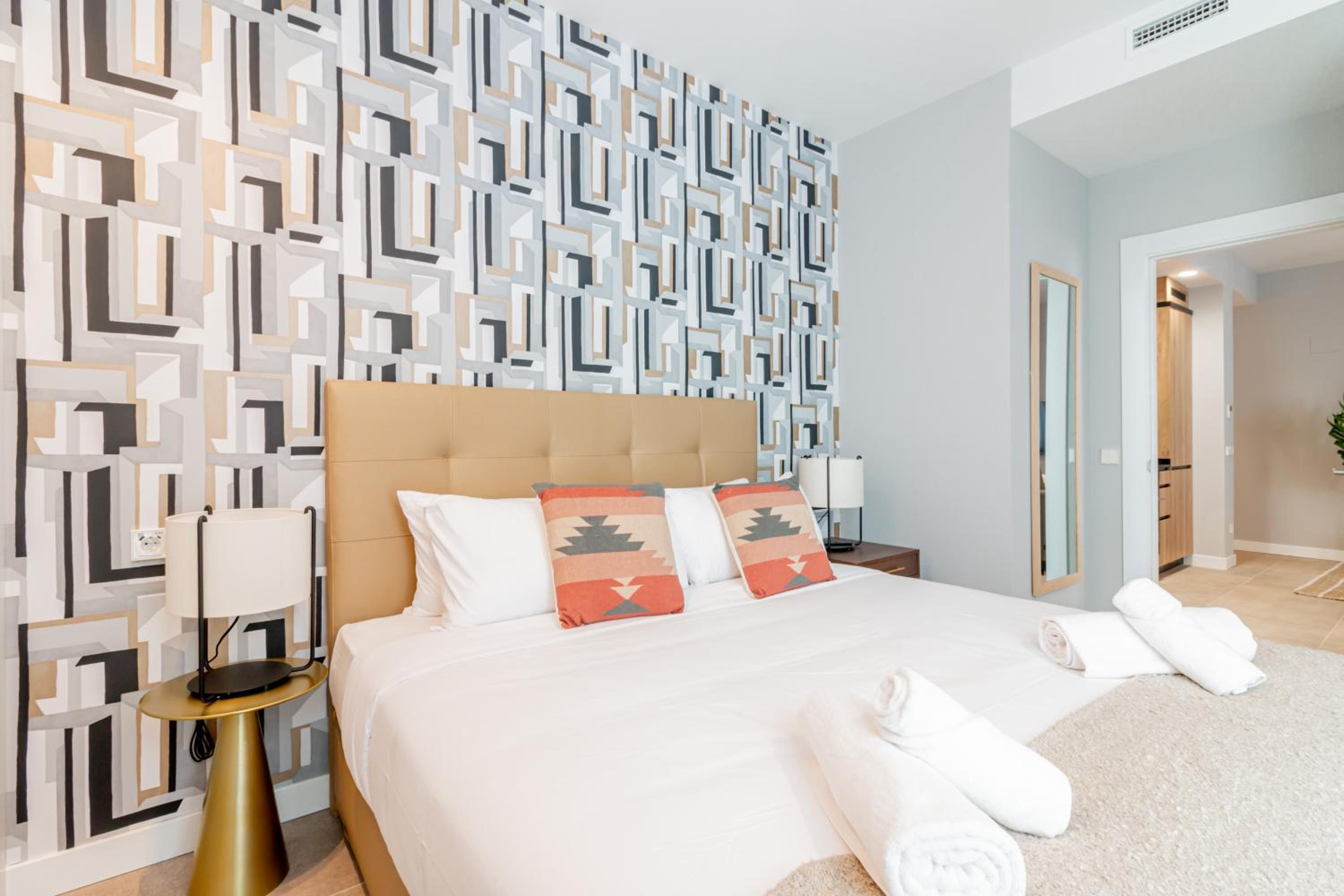 Home Art Apartments Bernabéu