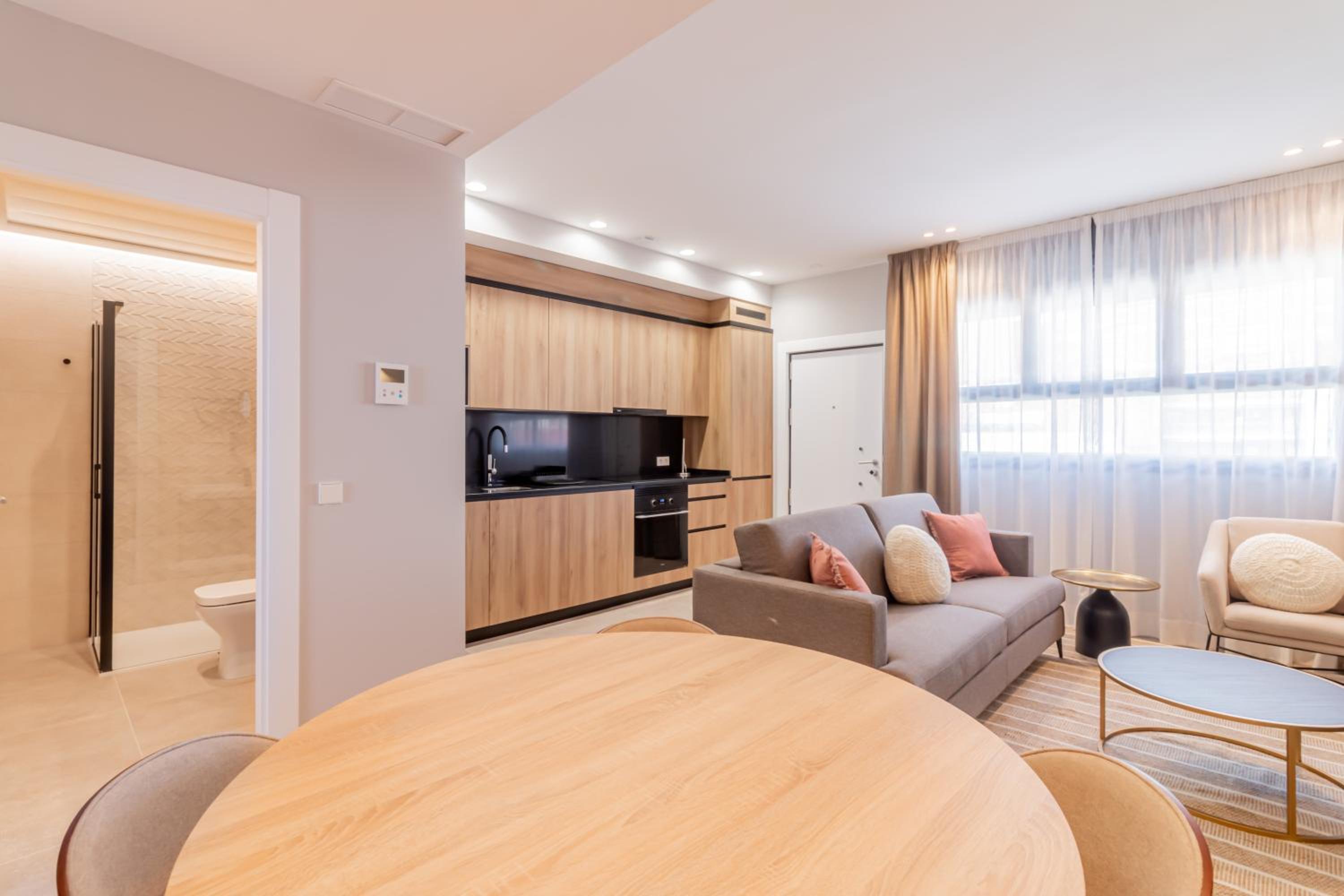 Home Art Apartments Bernabéu
