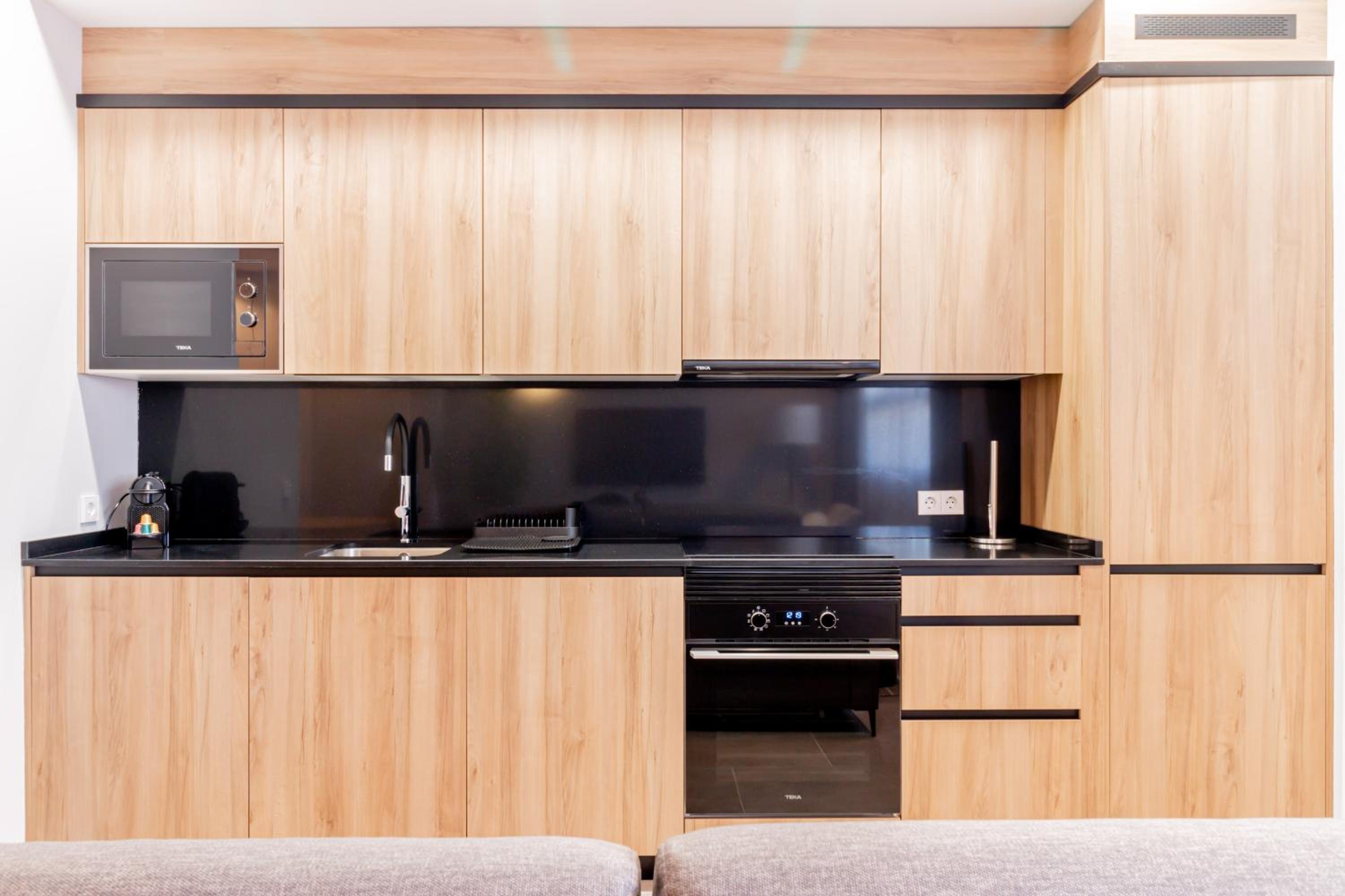 Home Art Apartments Bernabéu