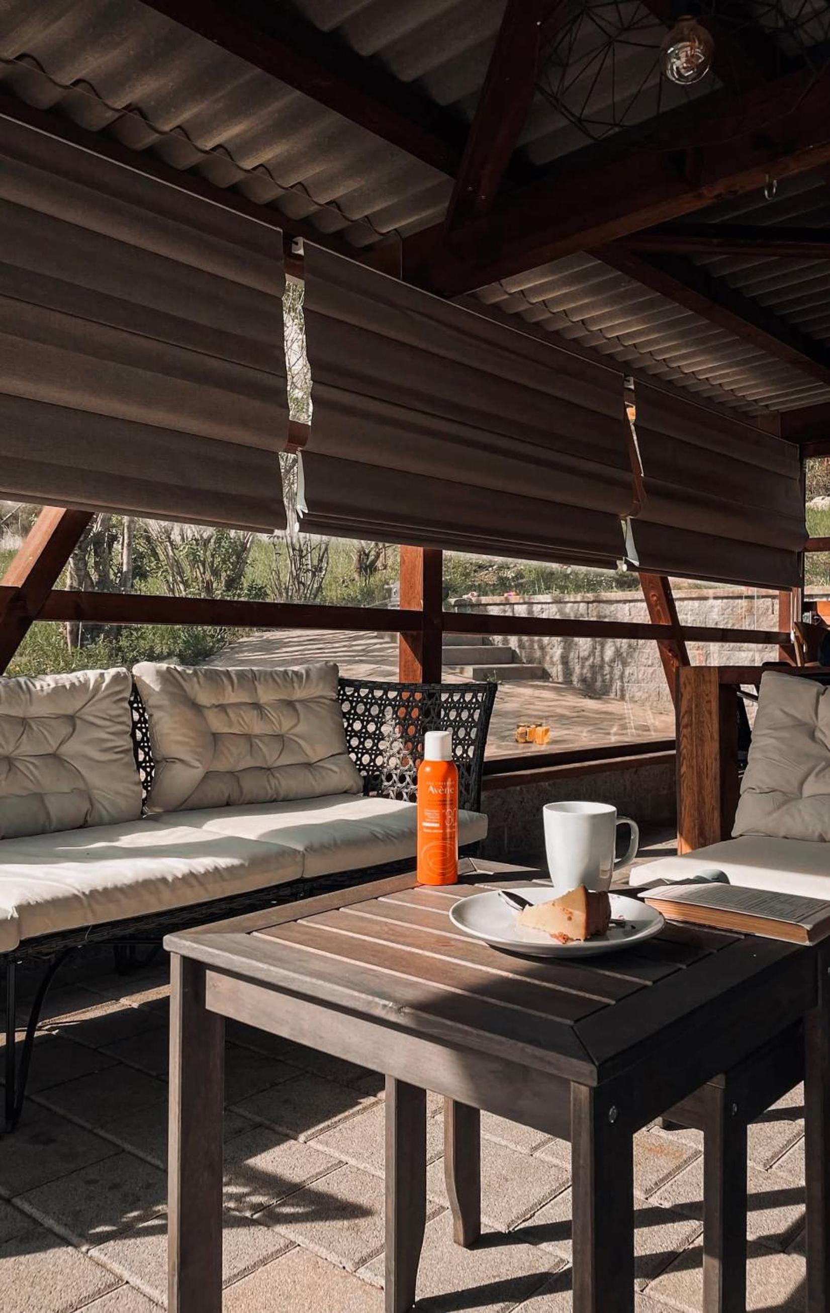Spacious Family Home - Train Access, Swim Spa, Veranda, Pétanque, Perfect Base