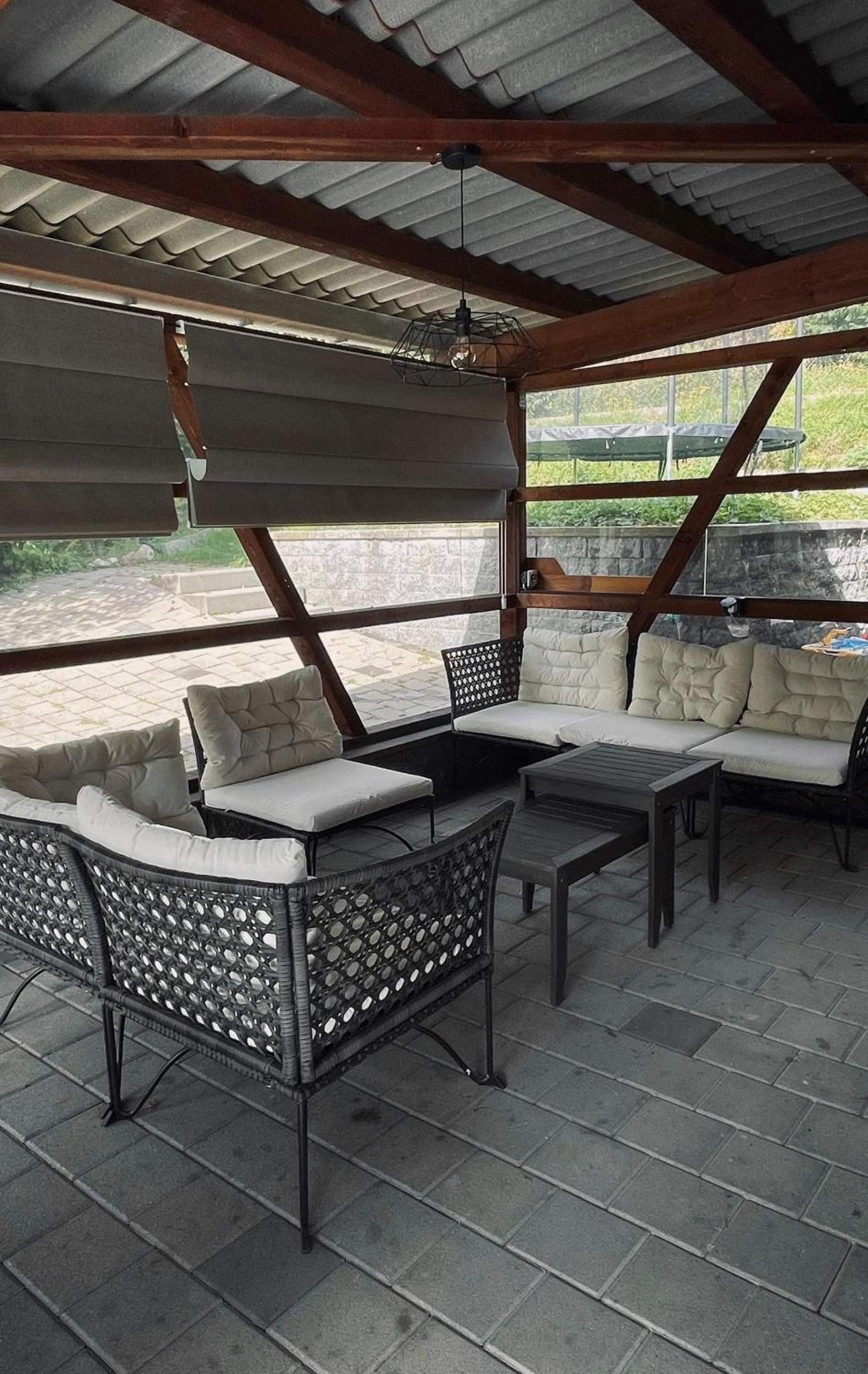 Spacious Family Home - Train Access, Swim Spa, Veranda, Pétanque, Perfect Base