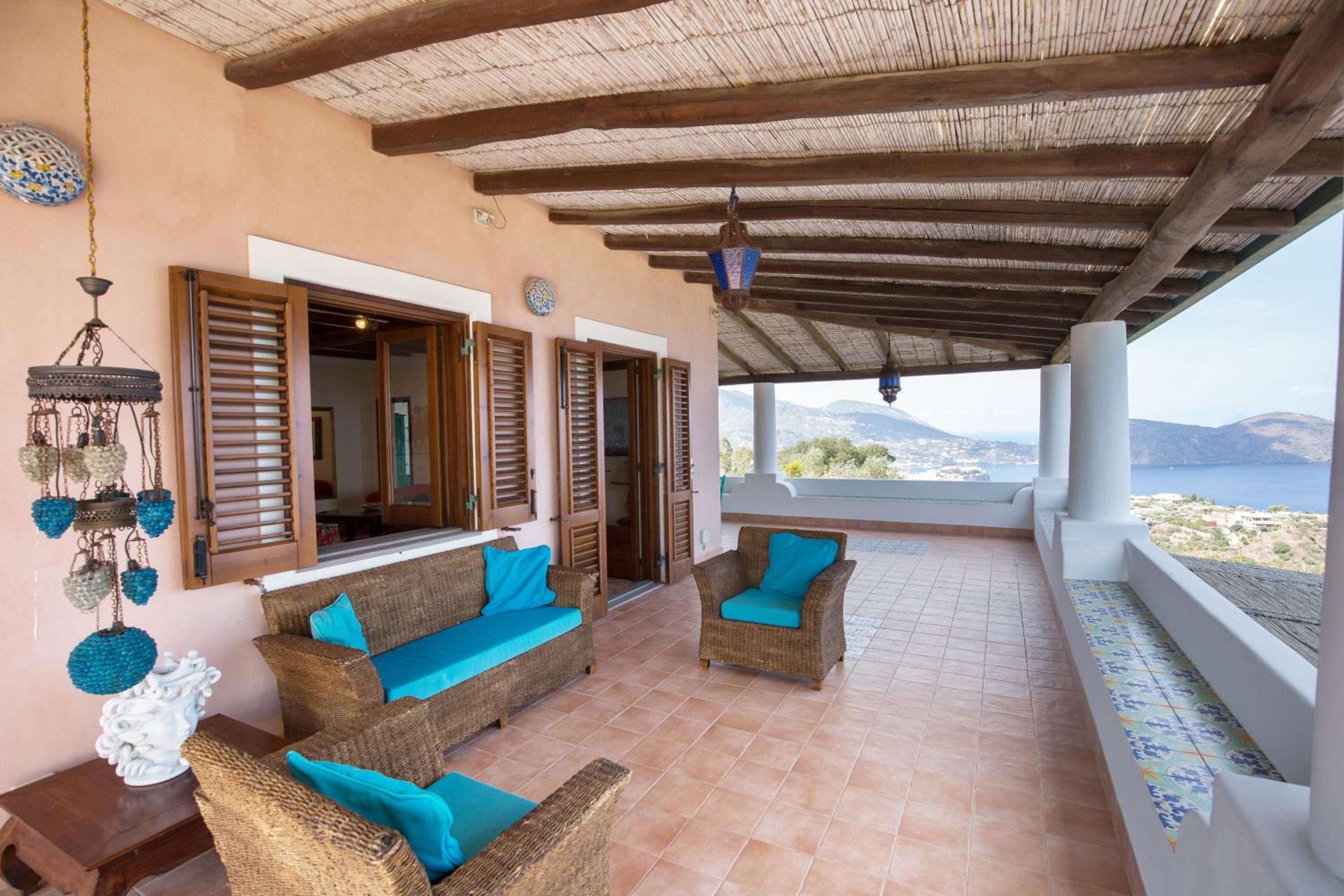 Sealight Villa Lipari - Vista e Piscina photo 4