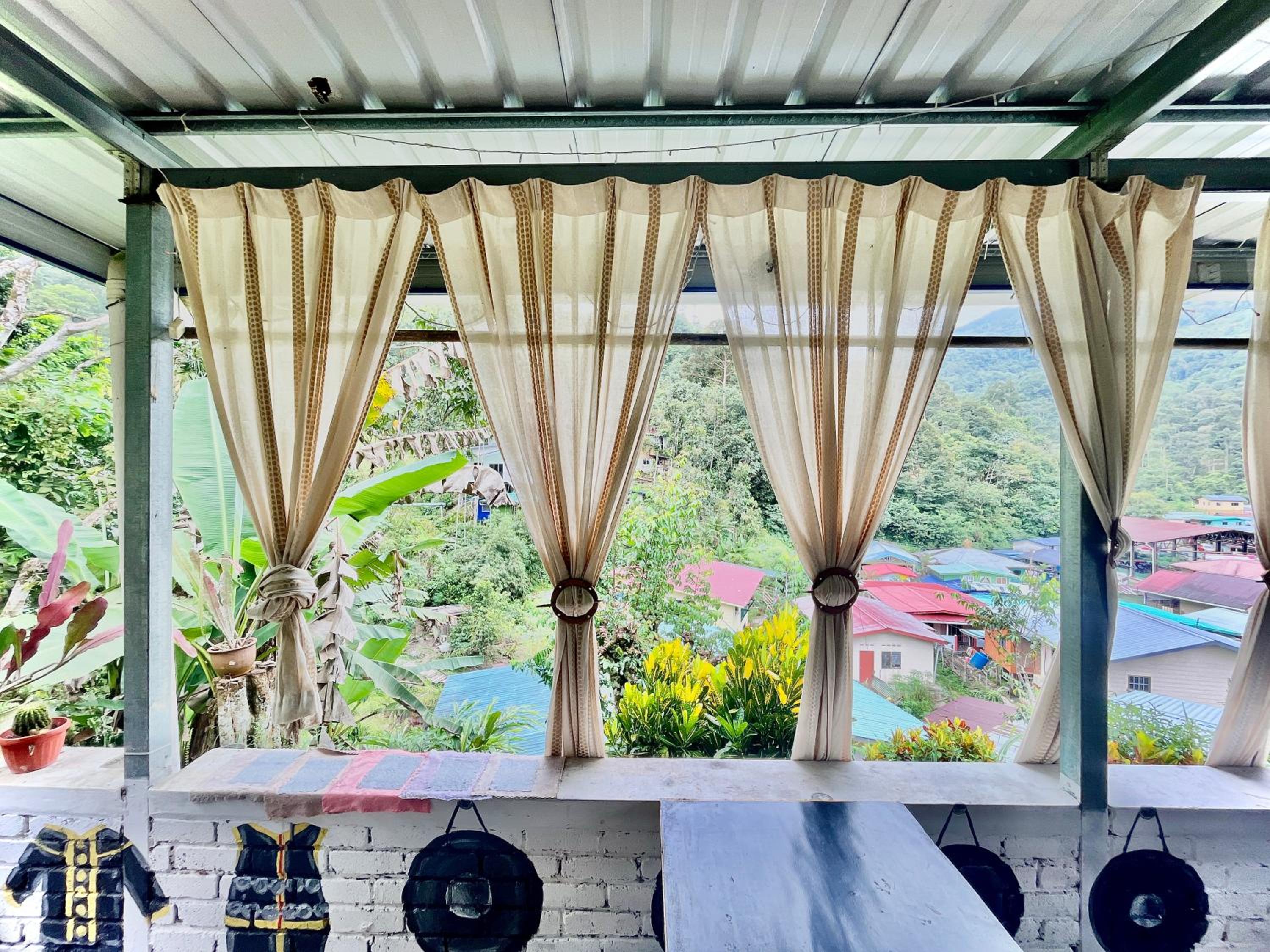 The Bacpackers Resort
