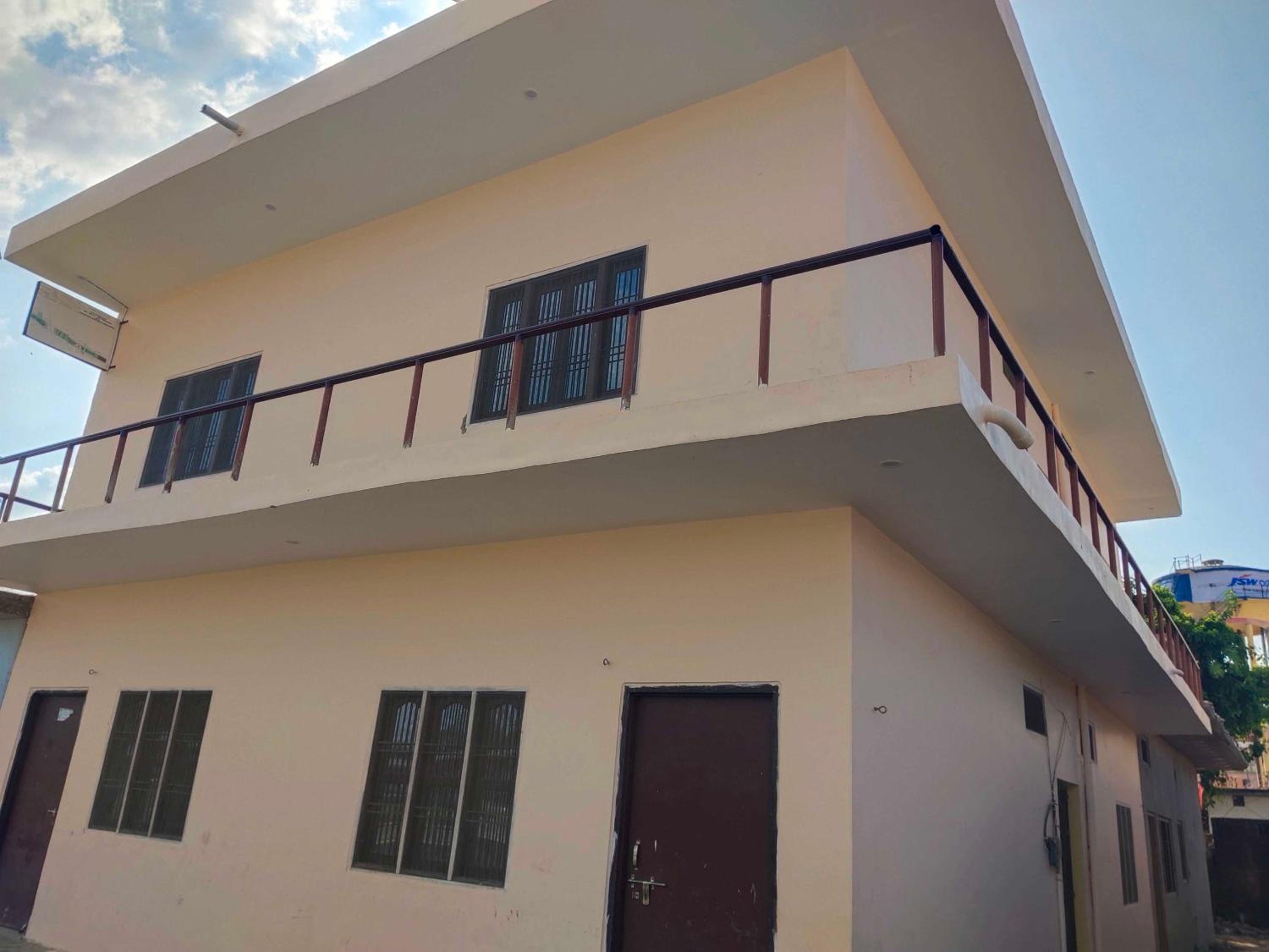 OYO Home Siya Bihari Guest House.2 view 4