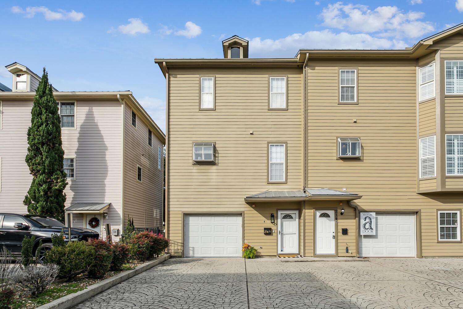 Downtown Pensacola 2B Townhome view 5