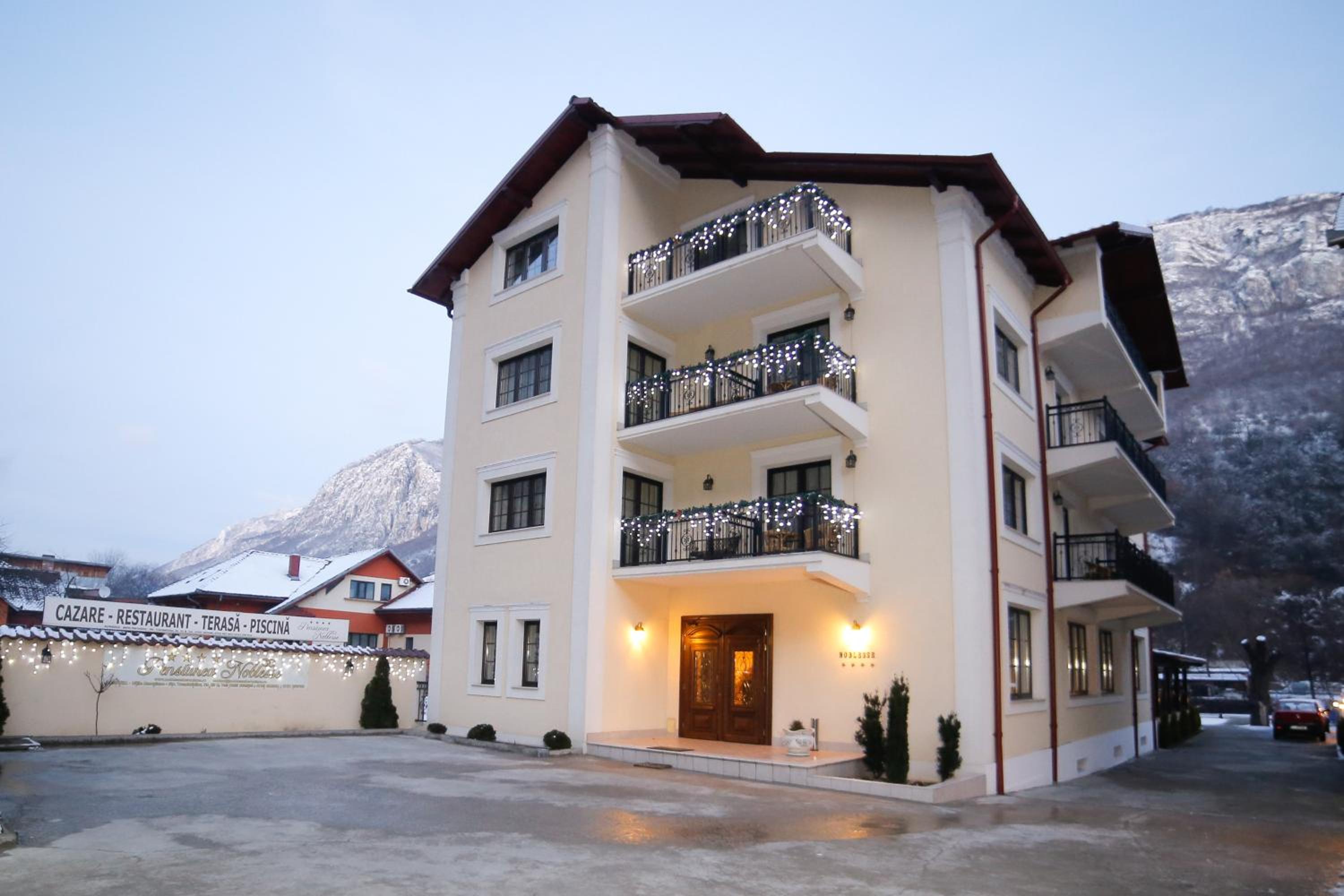 Hotel Pension Noblesse - Image 1