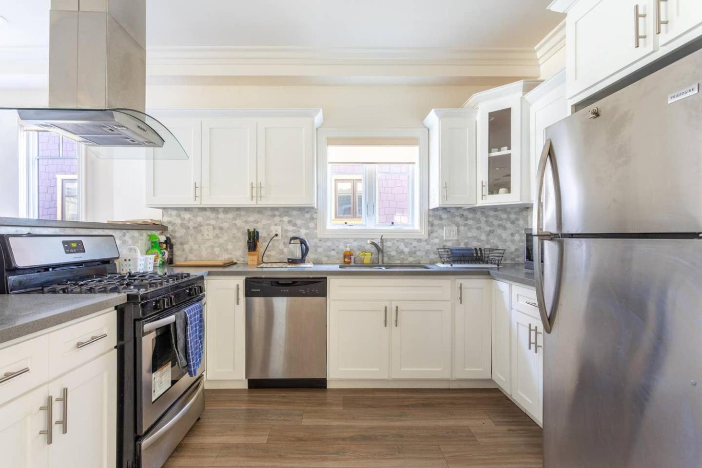 Getaway 4BR Home in the Heart of LA