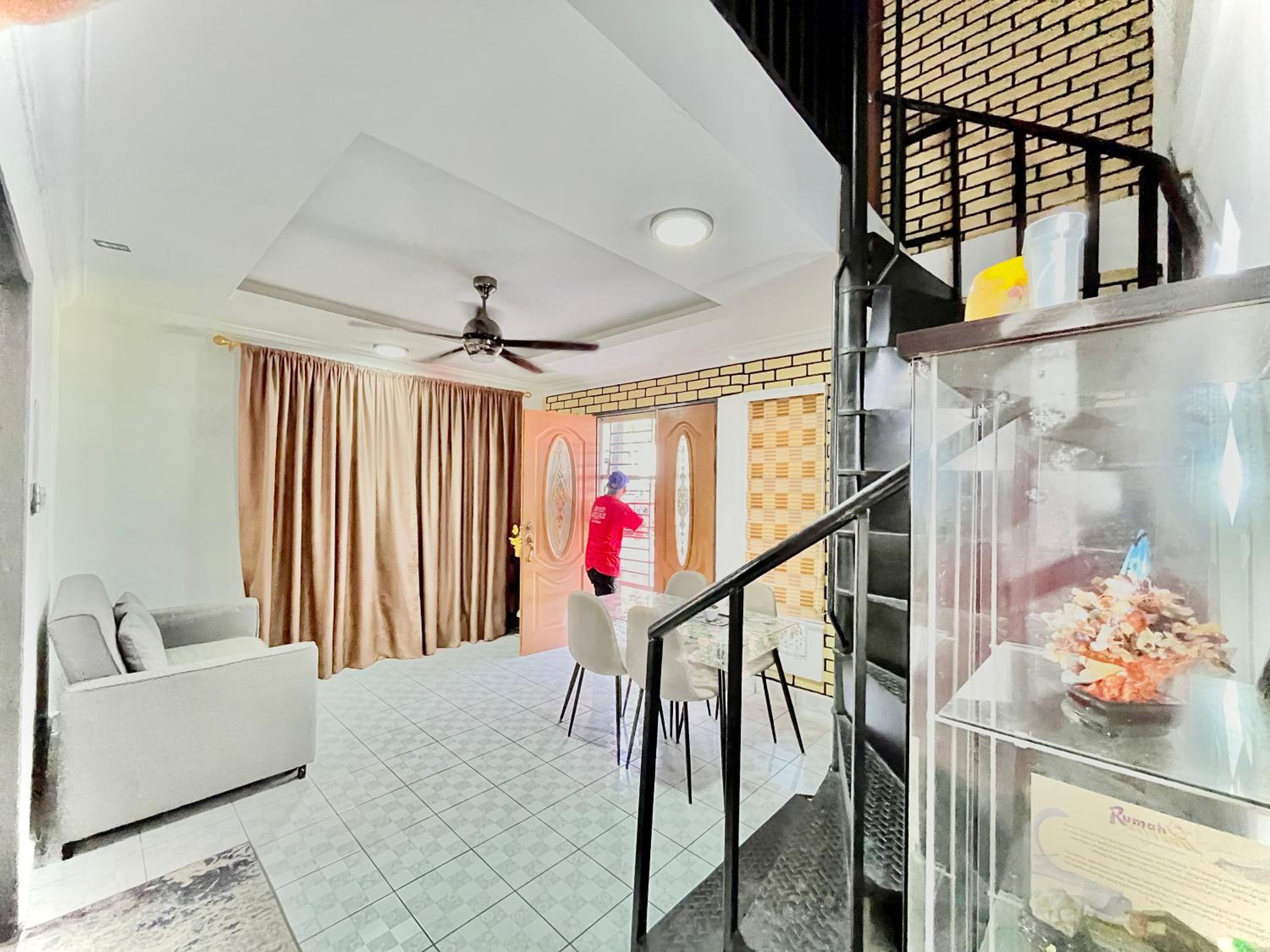 The Bacpackers Resort