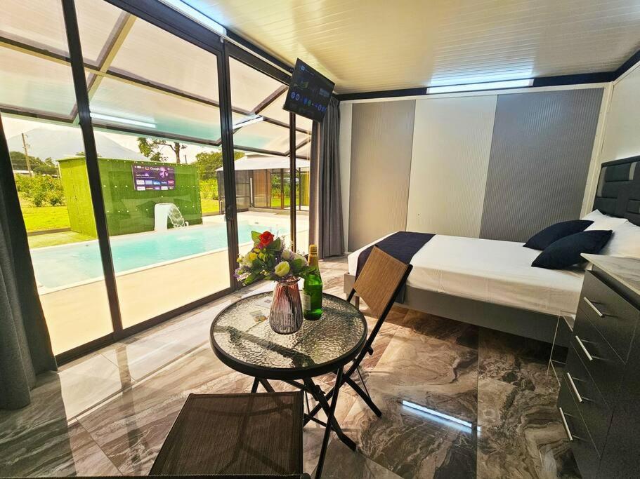 Casa Cristal # 1