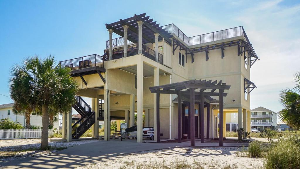 High Life - 4B Beach Home view 4