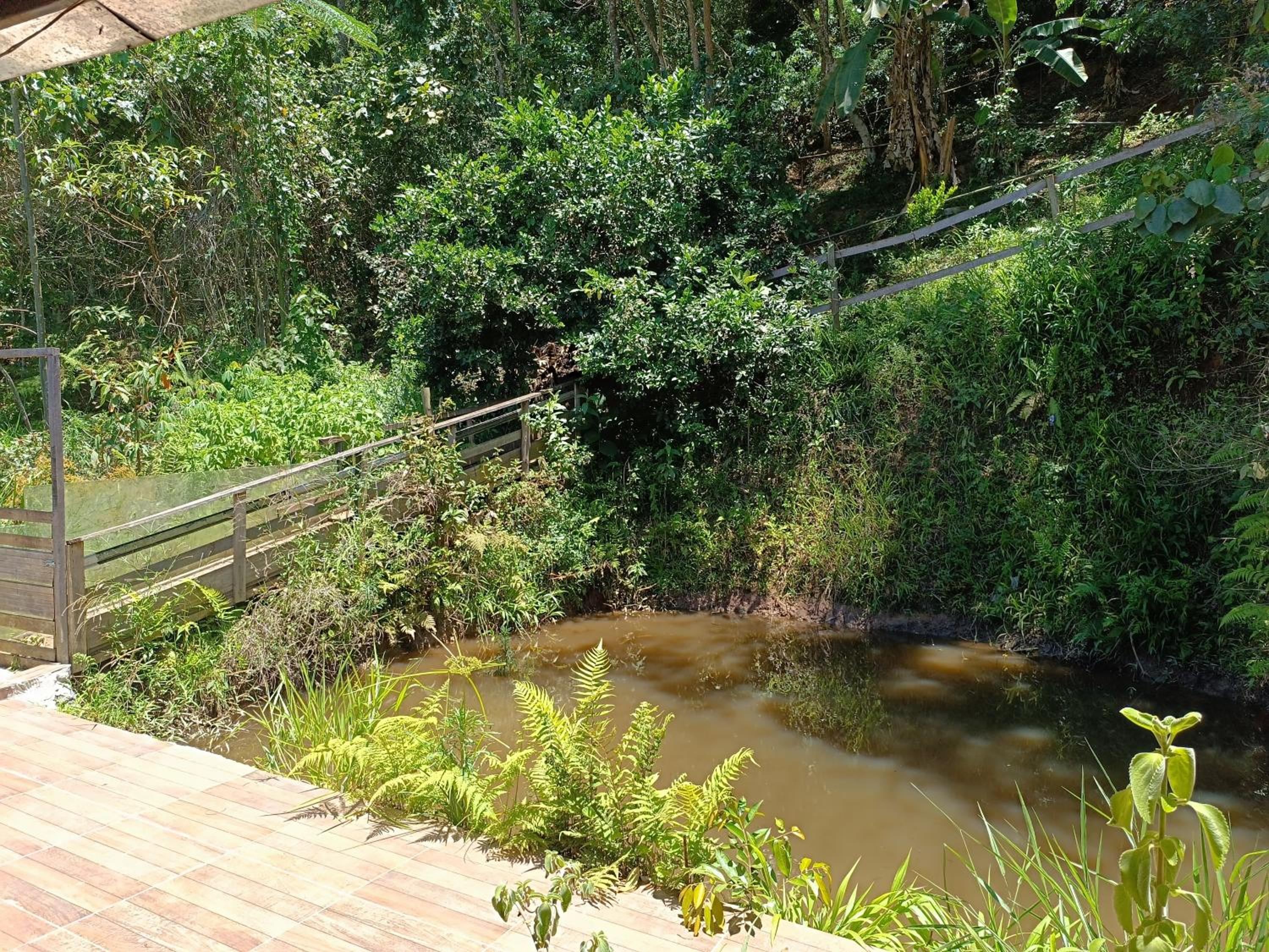 Chácara com Piscina e Natureza Jacareí São José dos Campos Vale do paraíba próximo a São paulo CHÁCARA TALISMÃ