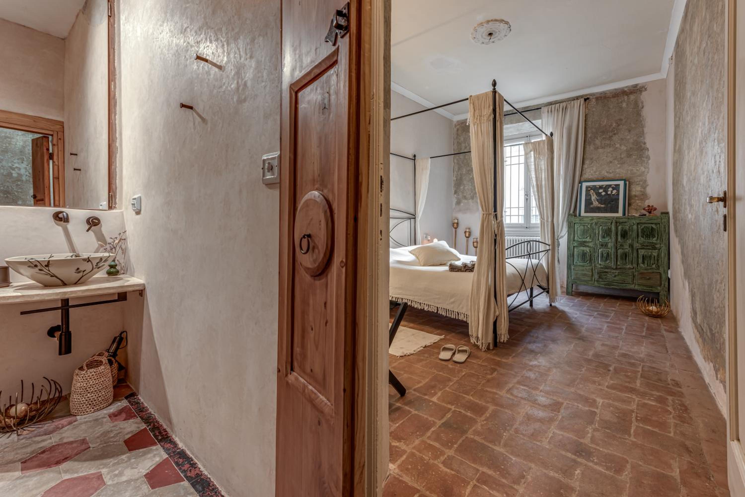 hotel room
