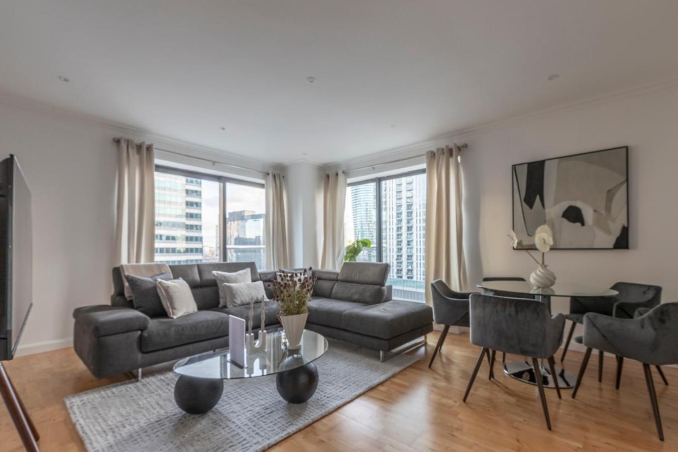 City Waterfront Apartments