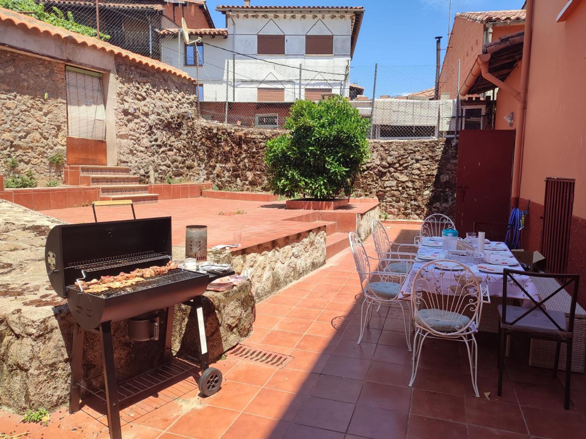 Casa Rogelio Valverde